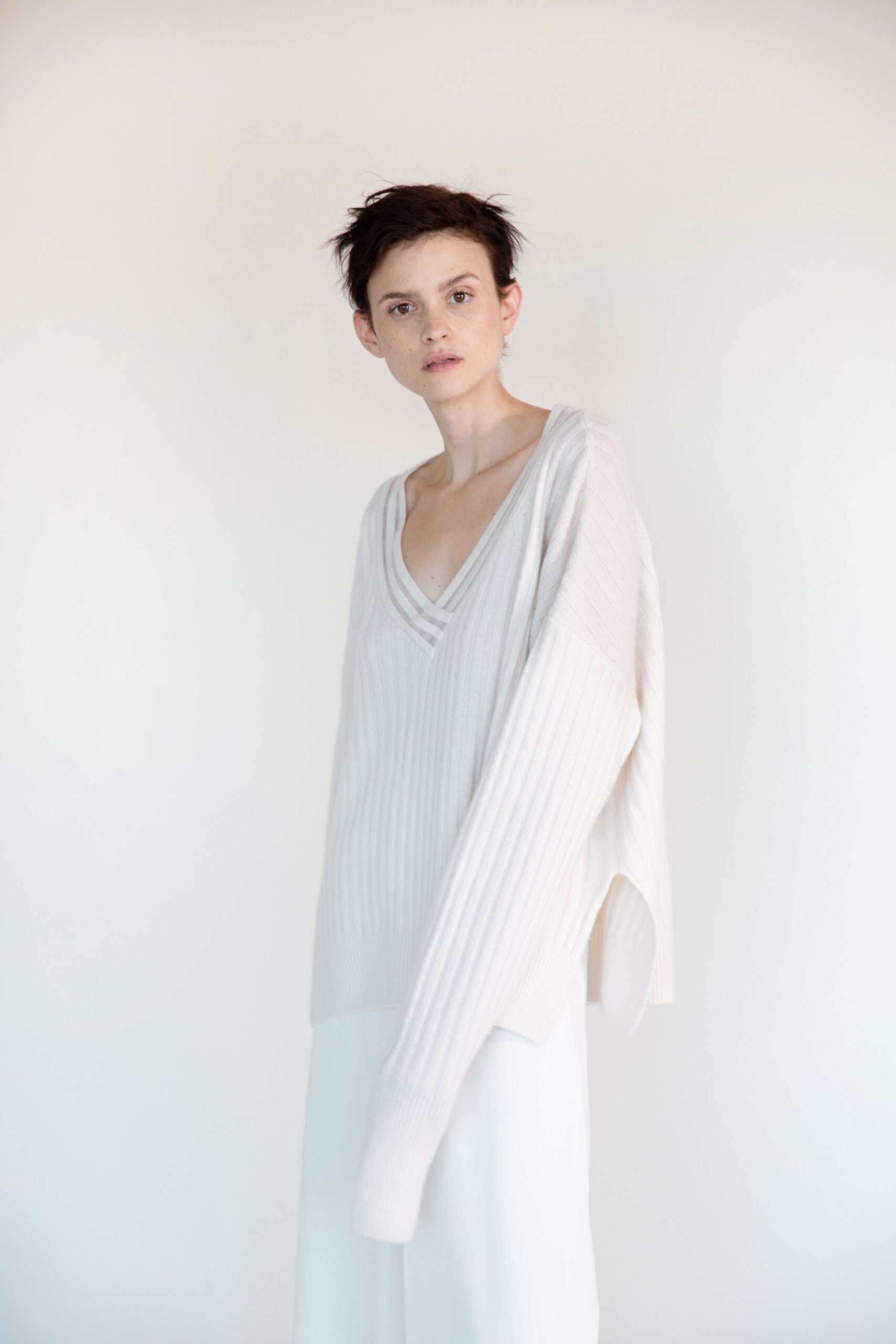ivory knit long-sleeve v-neck oversized ribbed textured sweater