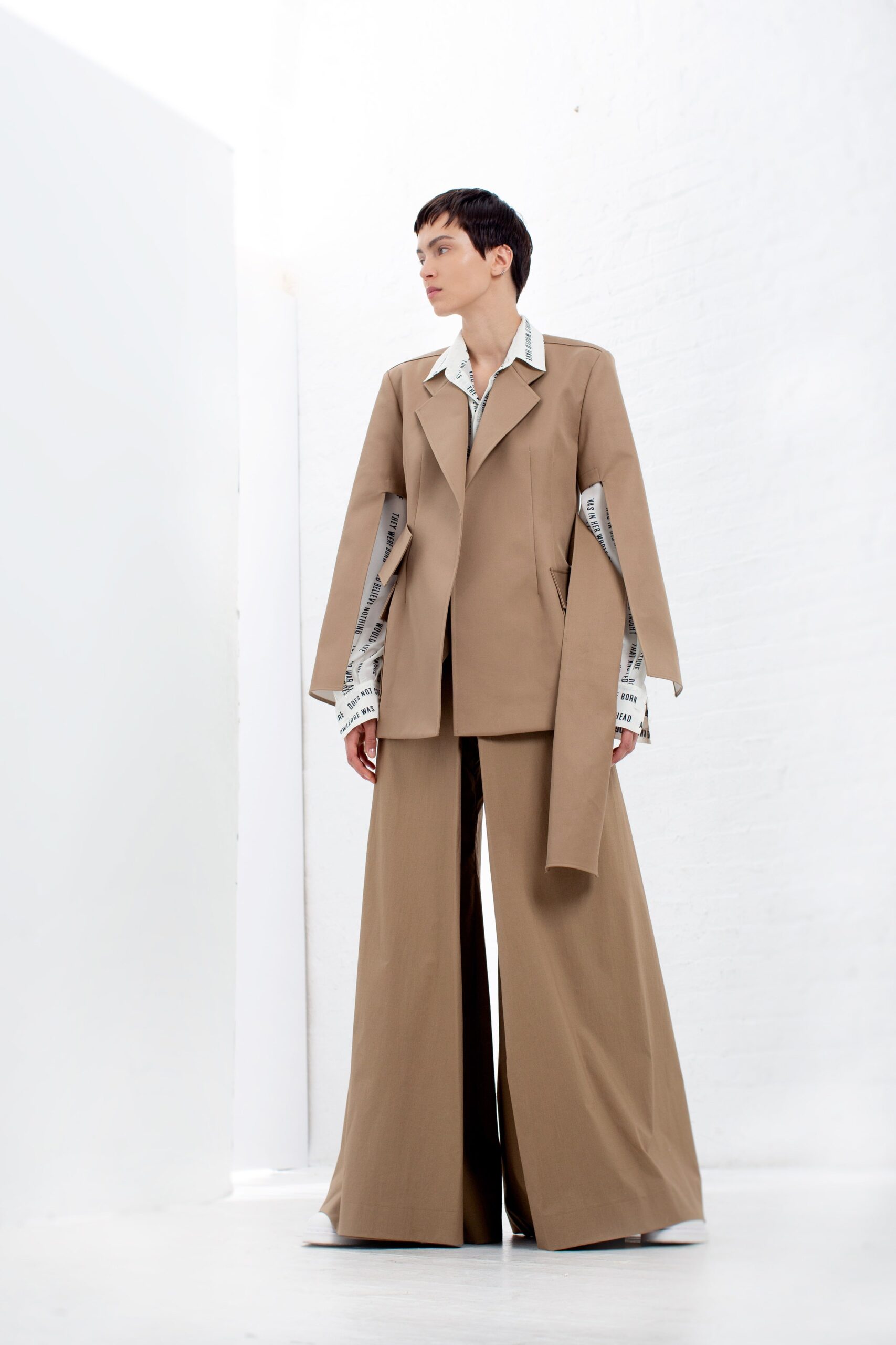 camel cape-sleeve blazer