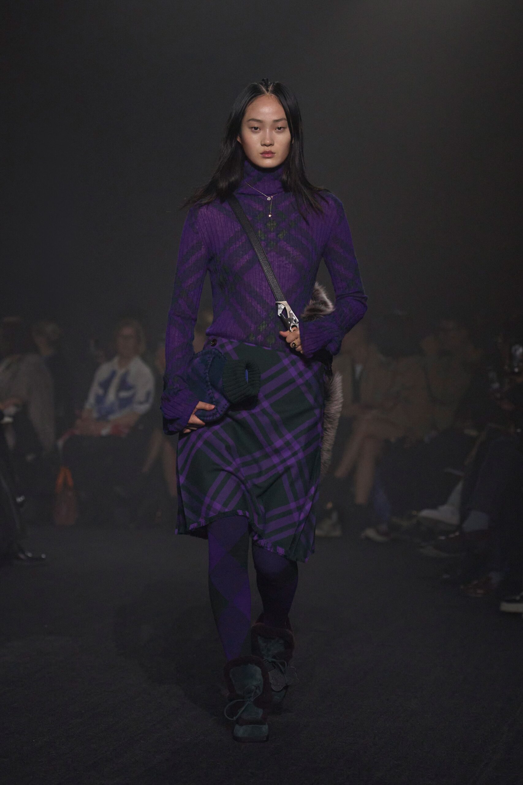 Burberry F/W 23 Look 36
