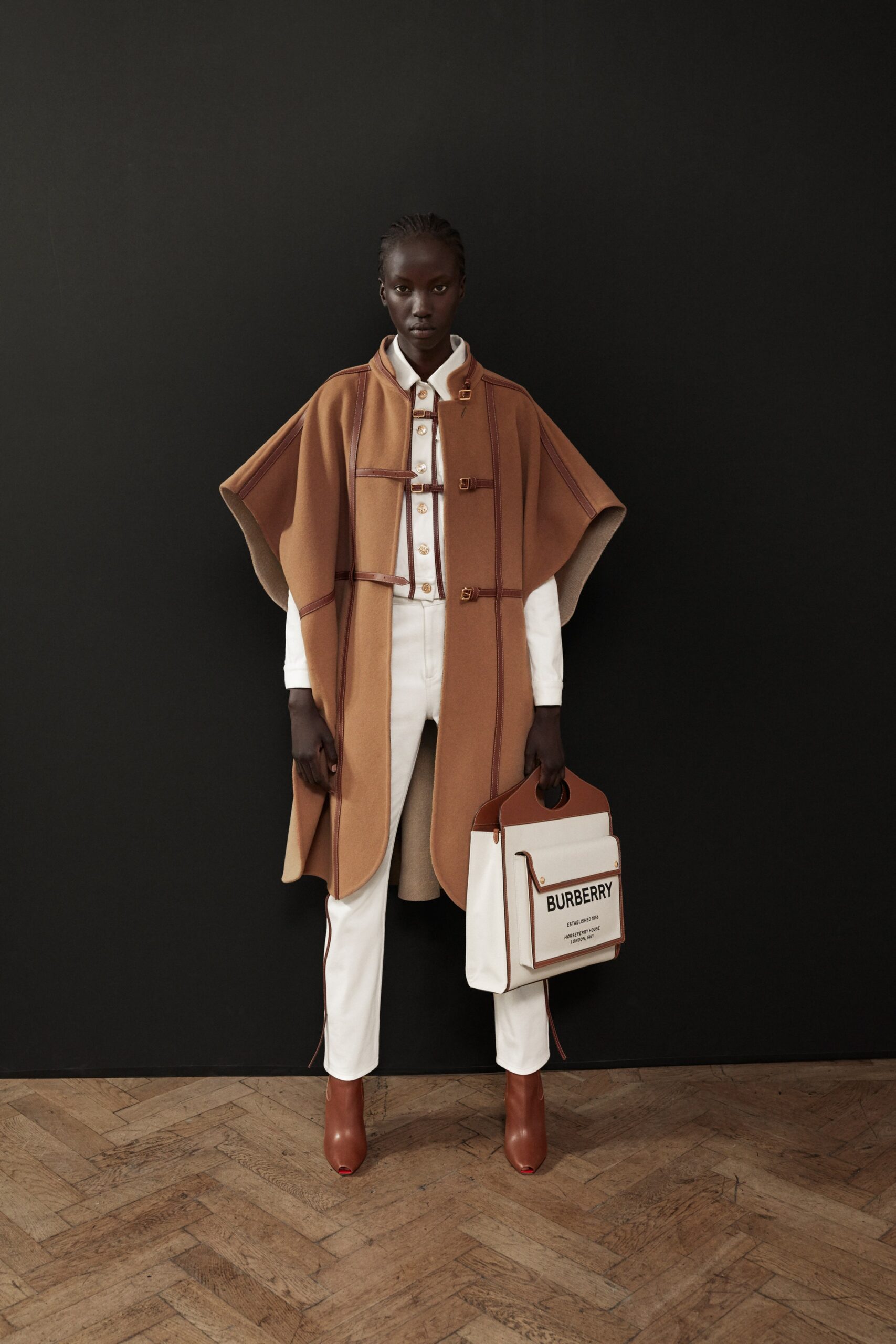 Burberry F/W 19 Look 35