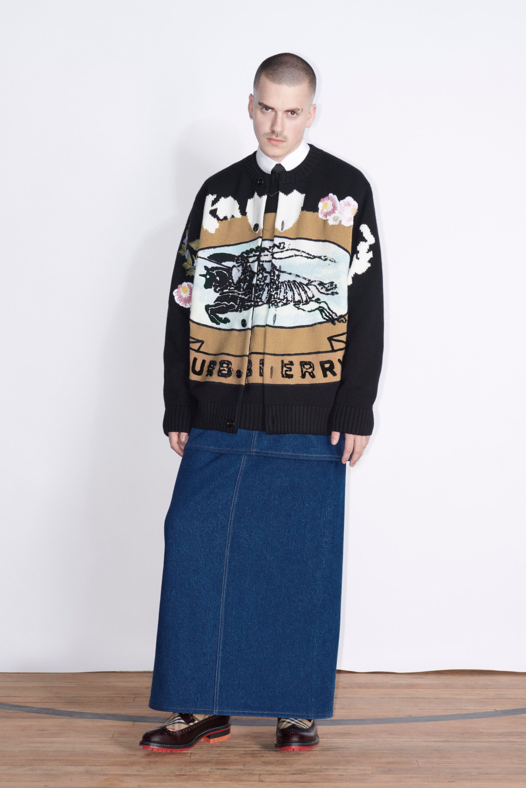 black knit long-sleeve collared oversized buttoned printed cardigan