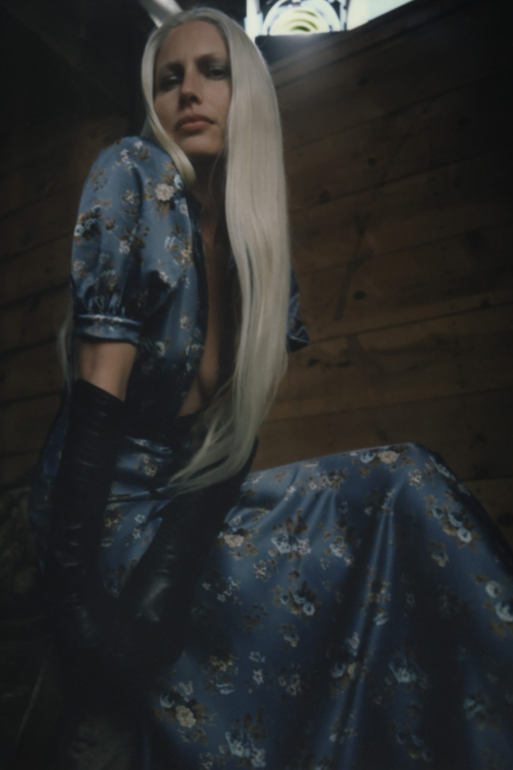 blue satin short-sleeve low-cut floral ruched maxi-dress