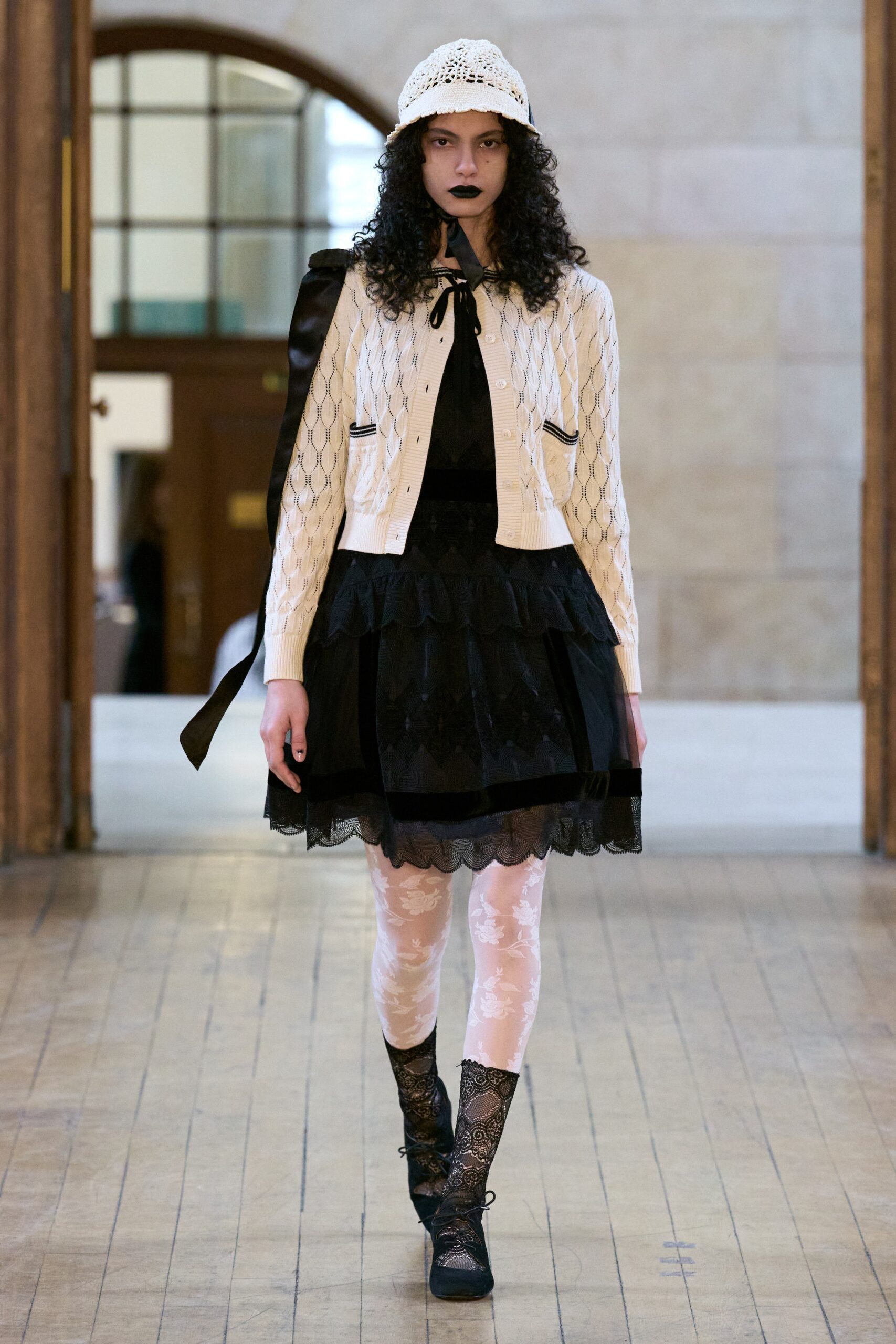 Bora Aksu F/W 23 Look 68