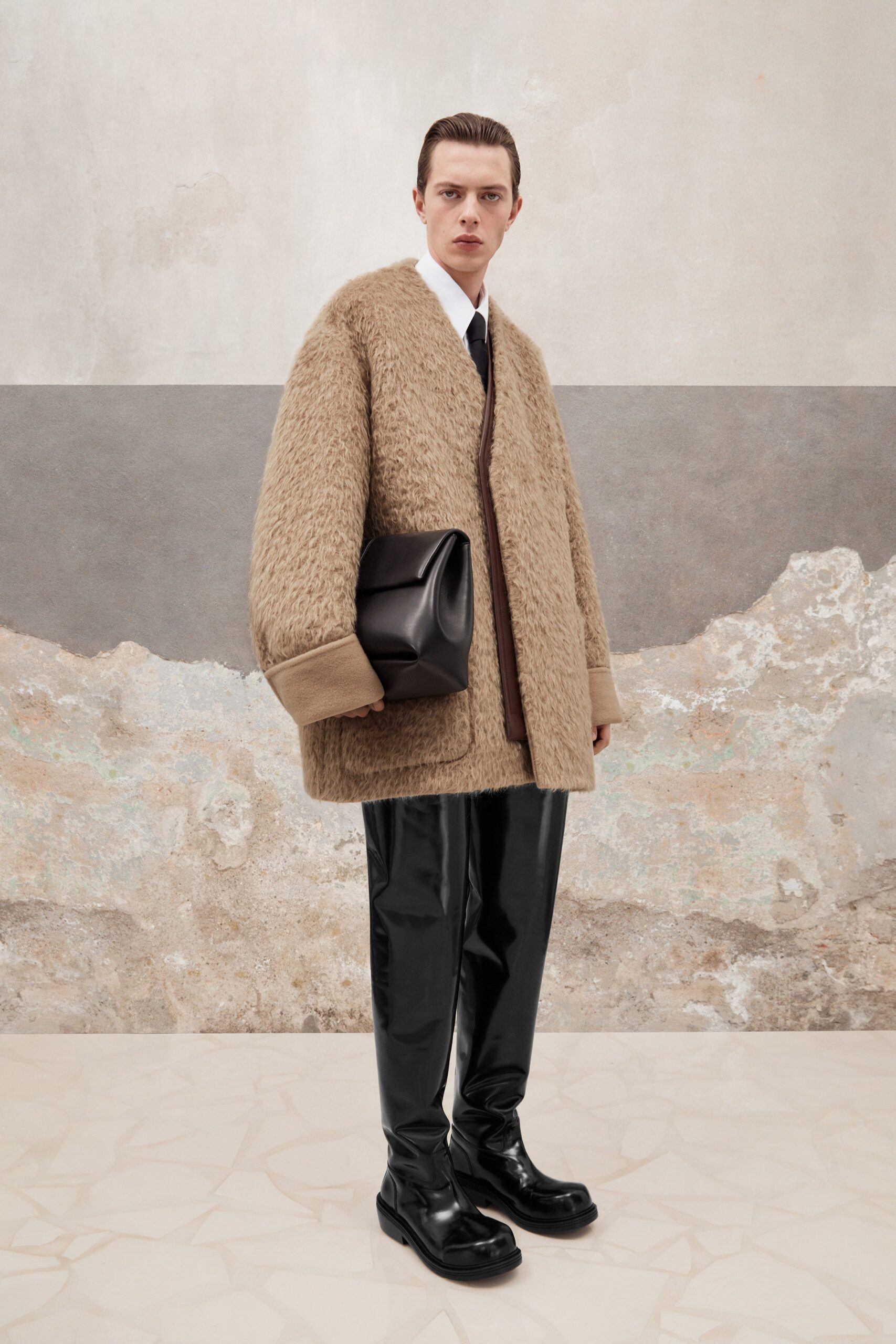 Bottega Veneta F/W 23 Look 81