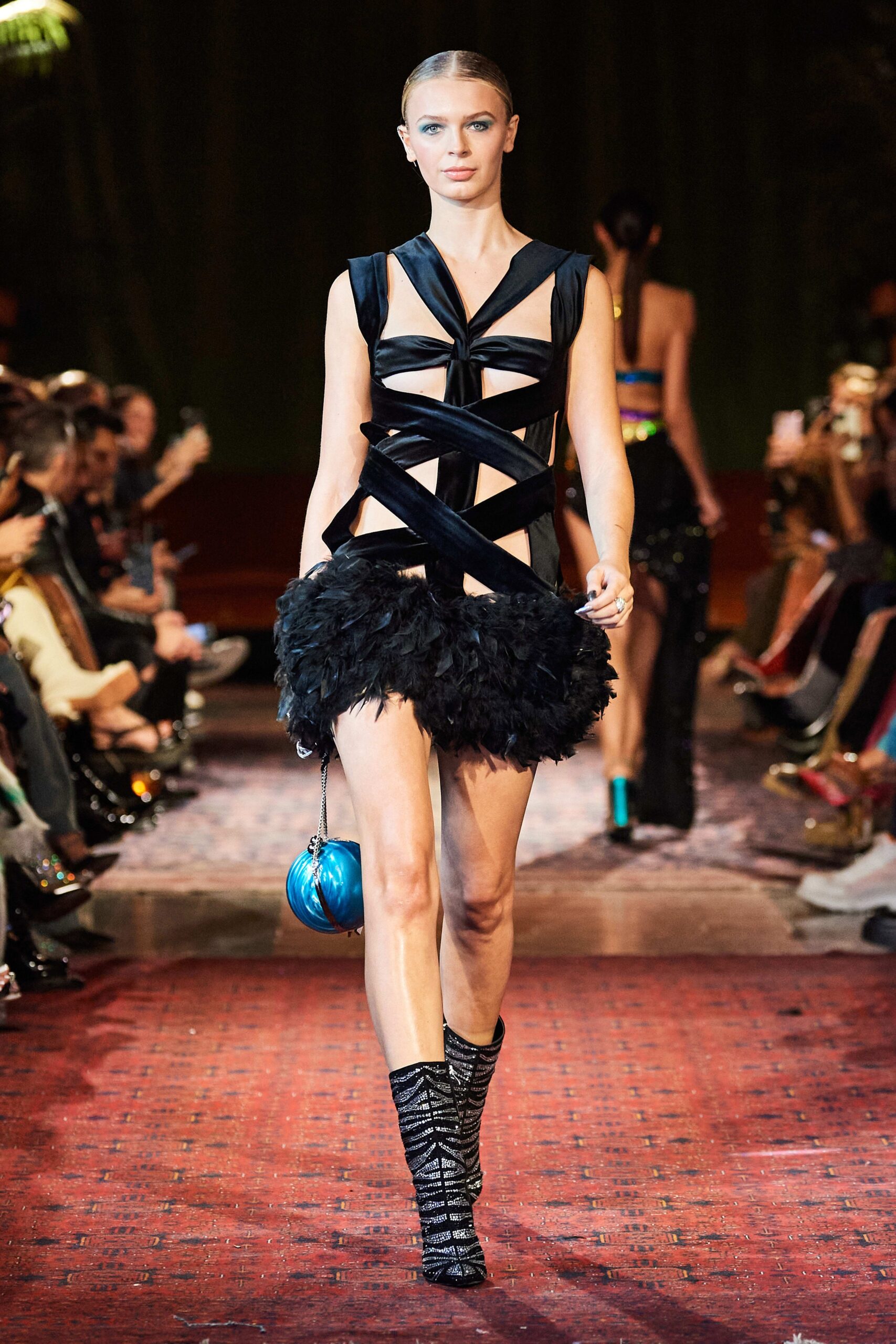 Bronx and Banco F/W 22 Look 90