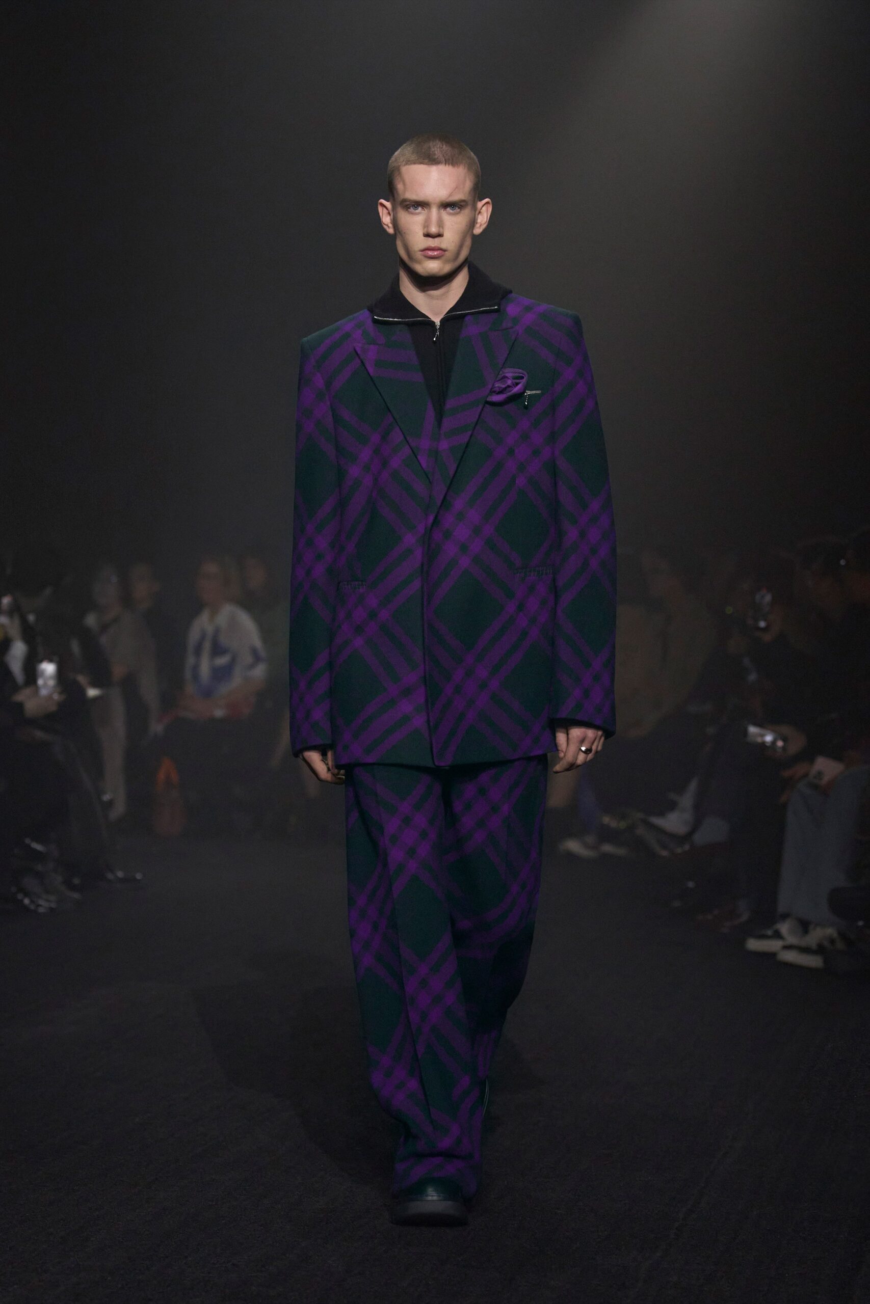 Burberry F/W 23 Look 91
