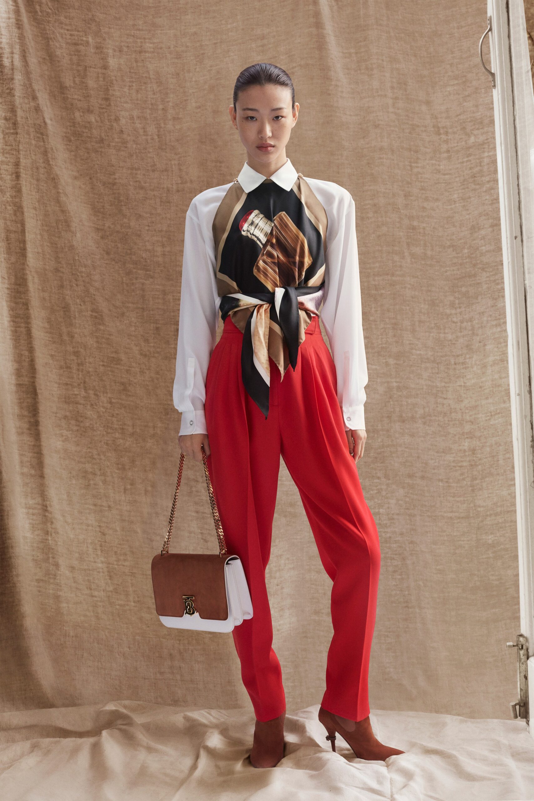 Burberry F/W 19 Look 114
