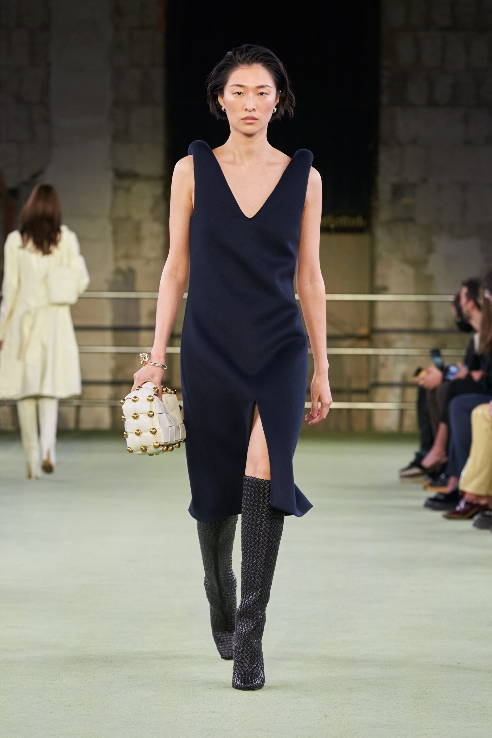 Bottega Veneta F/W 22 Look 111