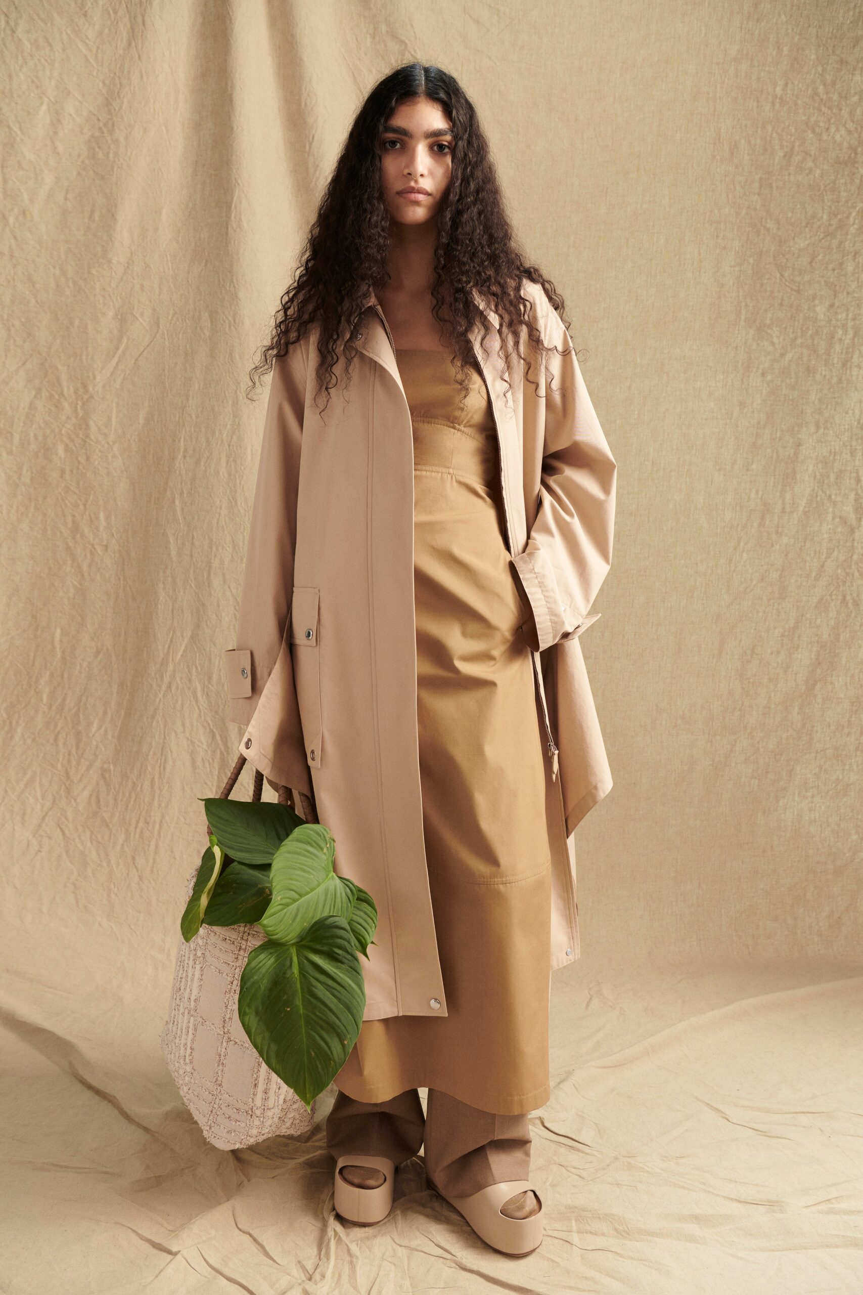 Burberry F/W 22 Look 138
