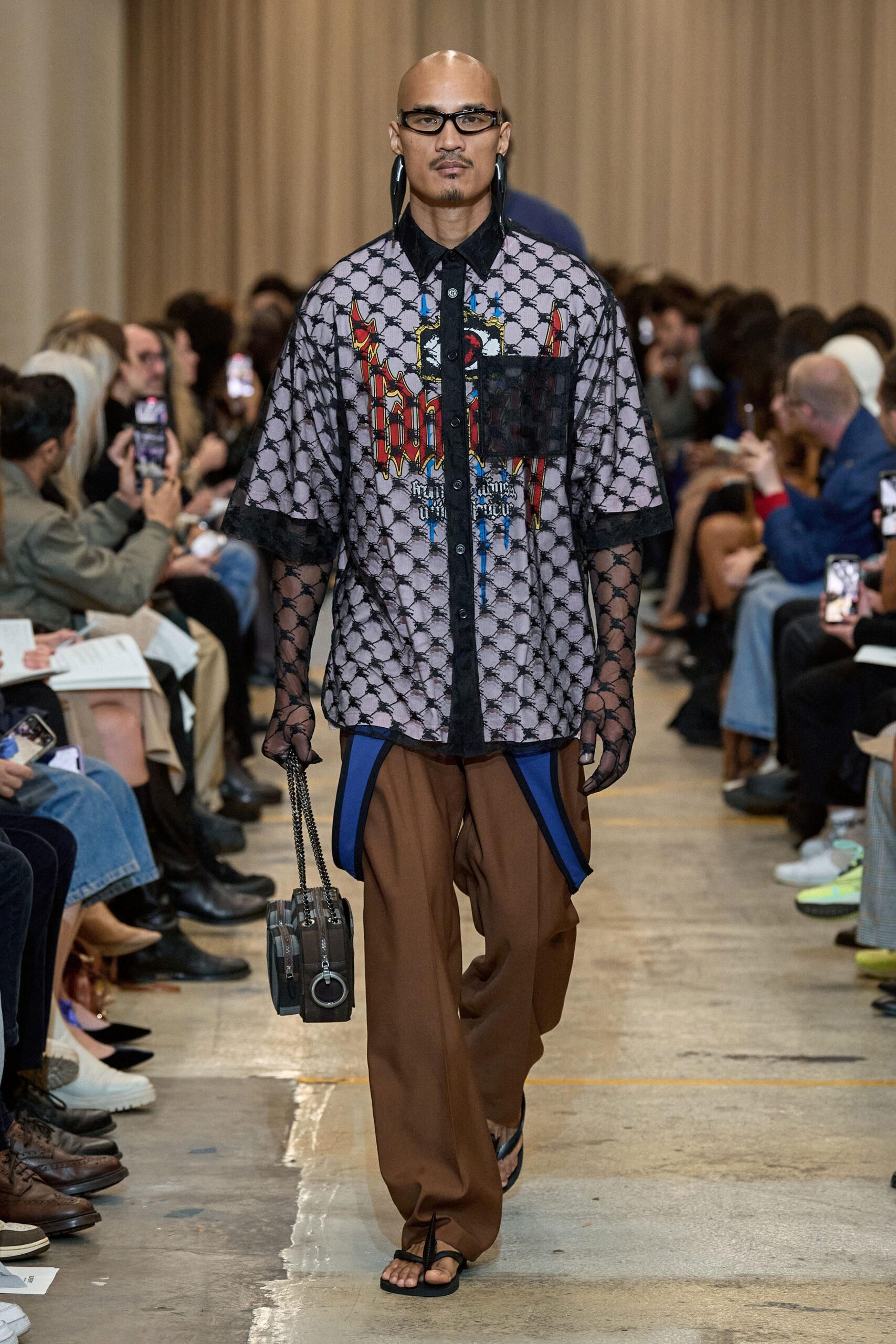 Burberry S/S 23 Look 129