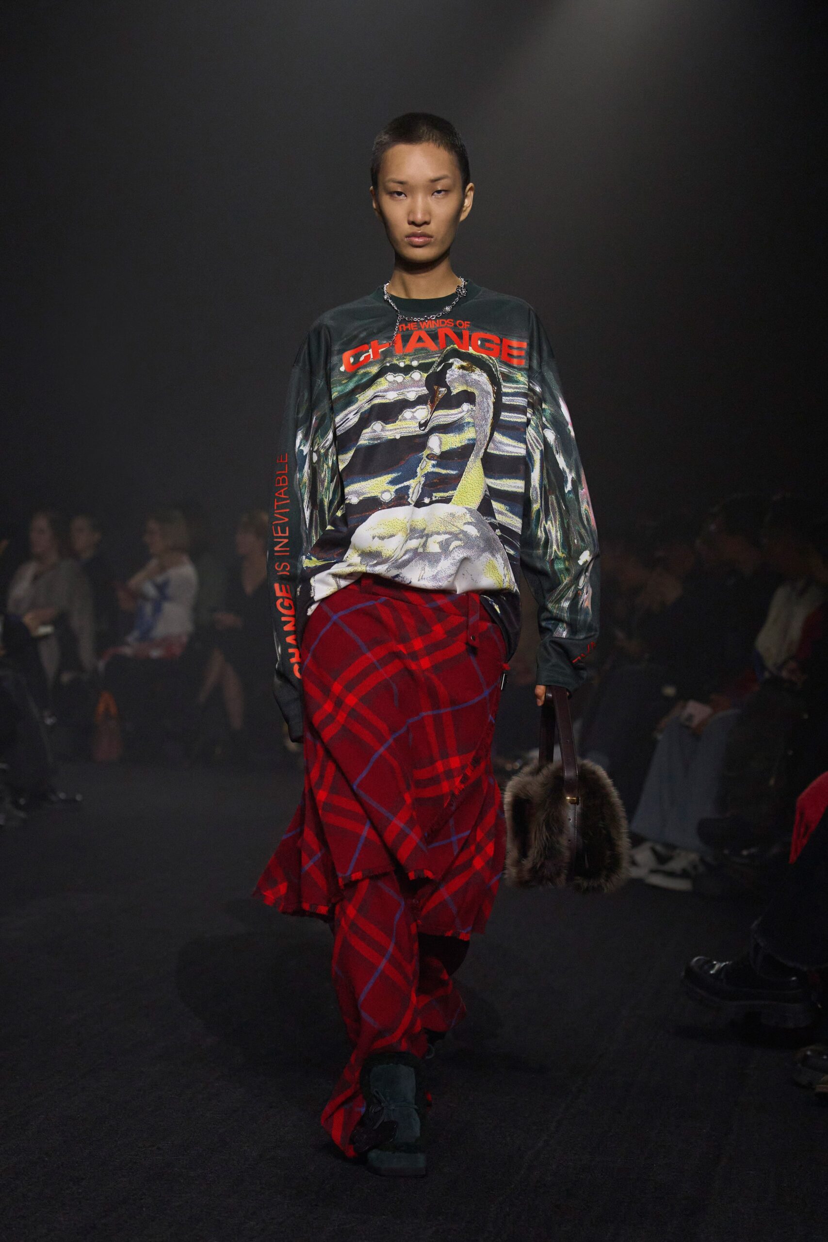 Burberry F/W 23 Look 155