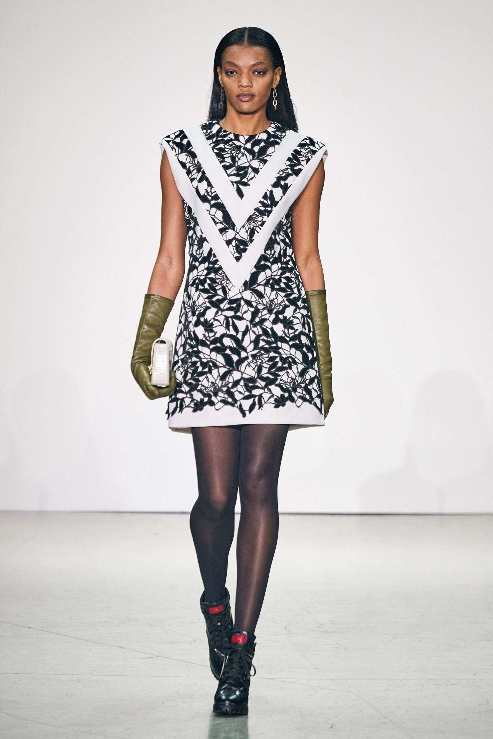 Bibhu Mohapatra F/W 22 Look 147