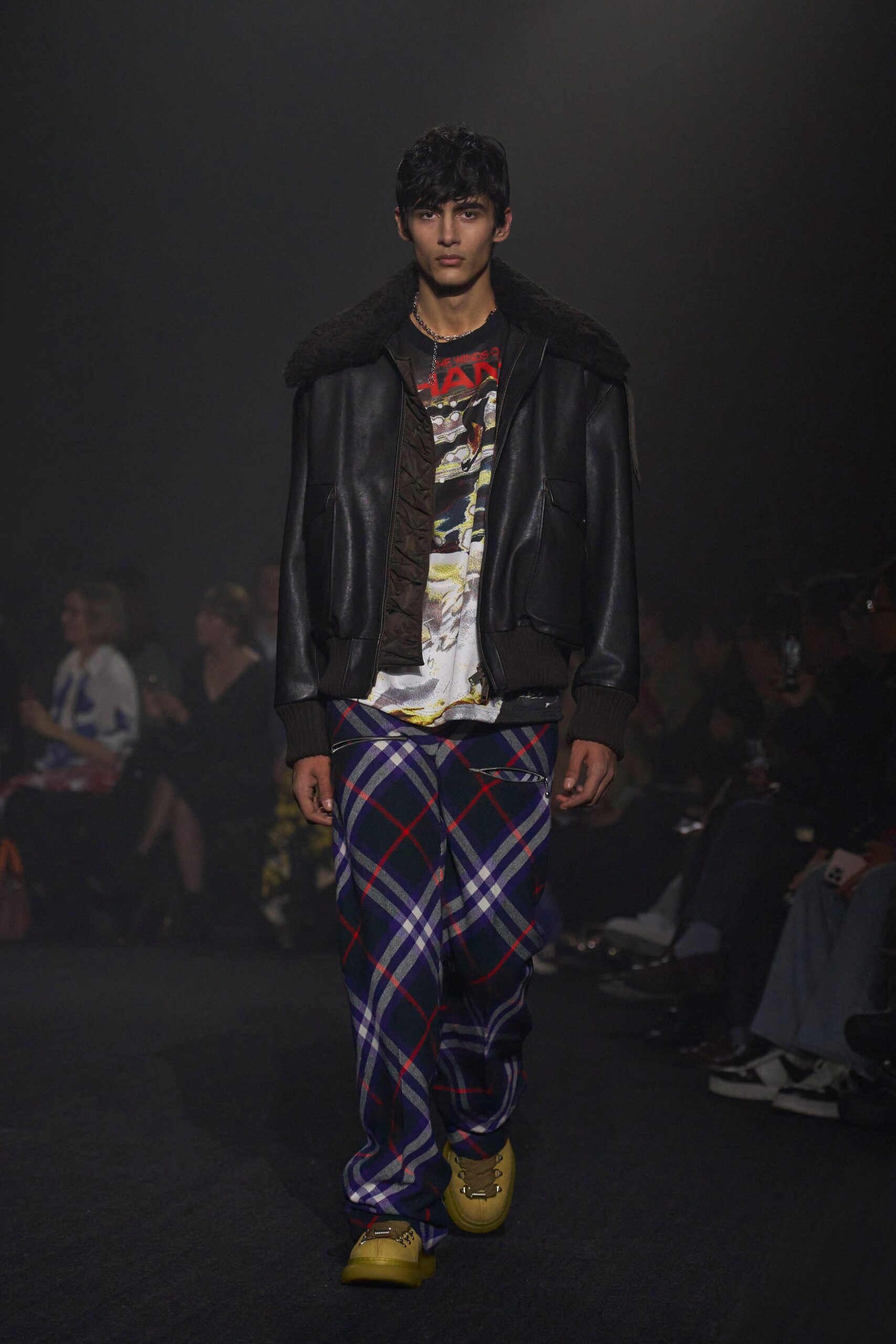 Burberry F/W 23 Look 171