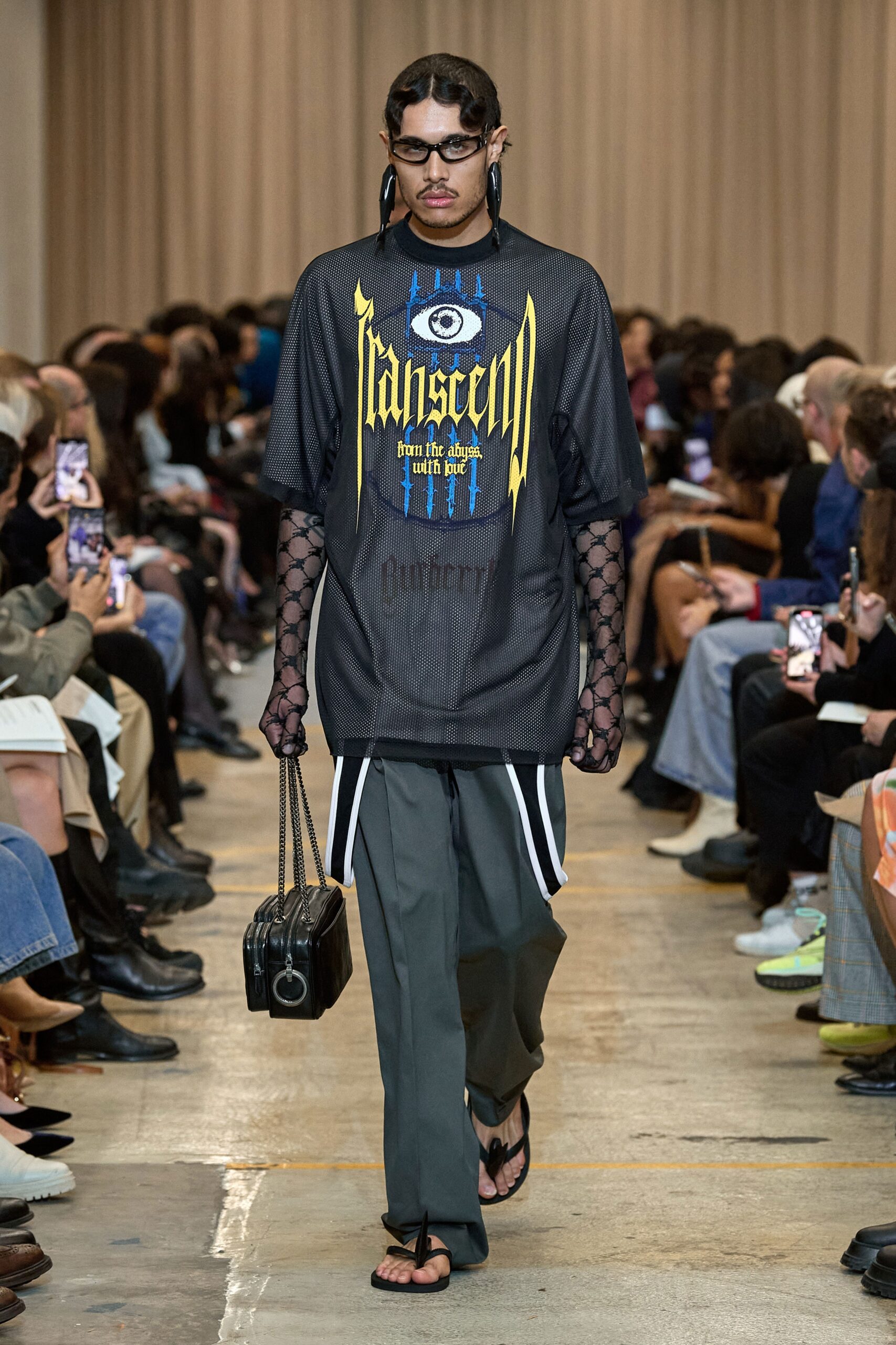 Burberry S/S 23 Look 158