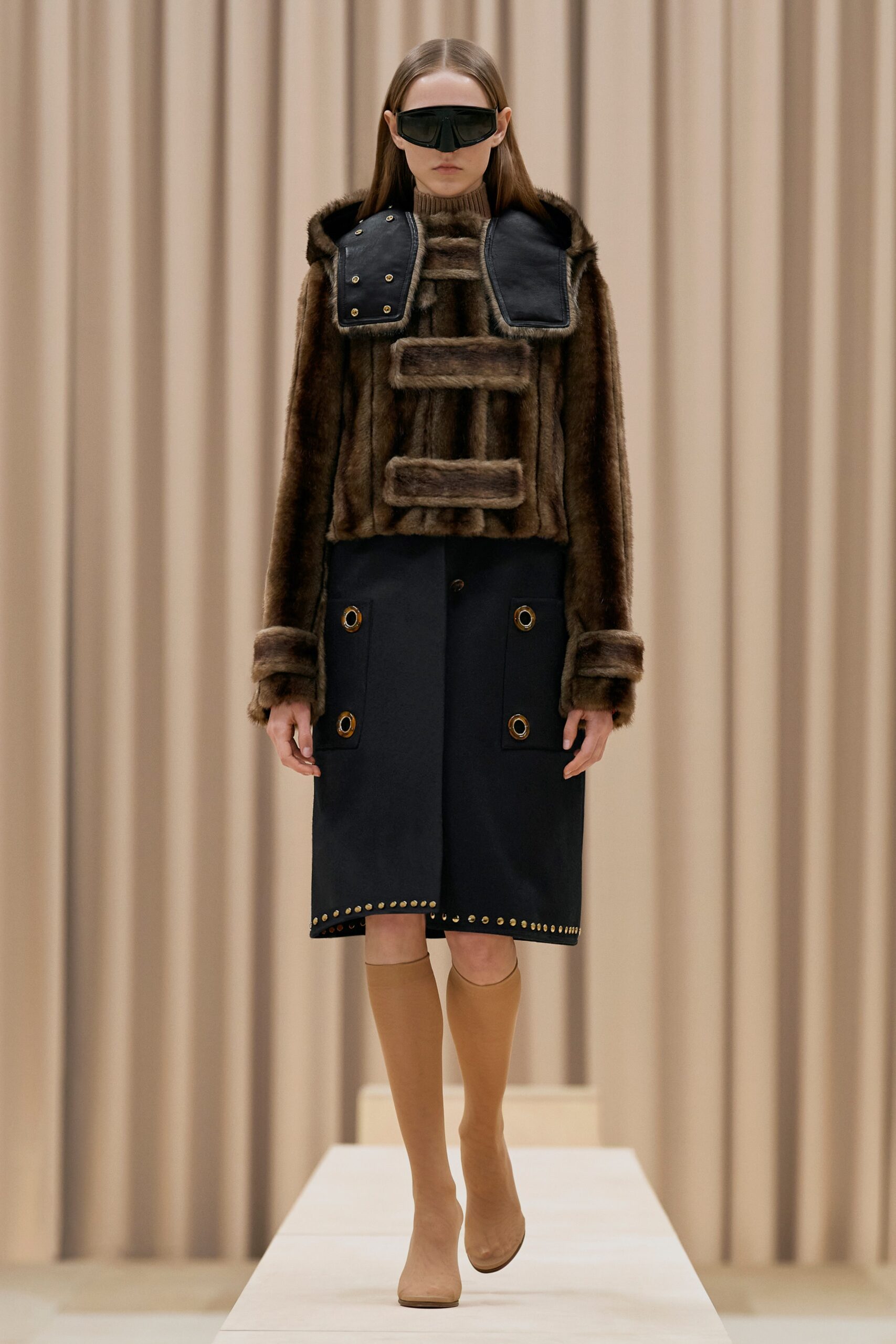 Burberry F/W 21 Look 205