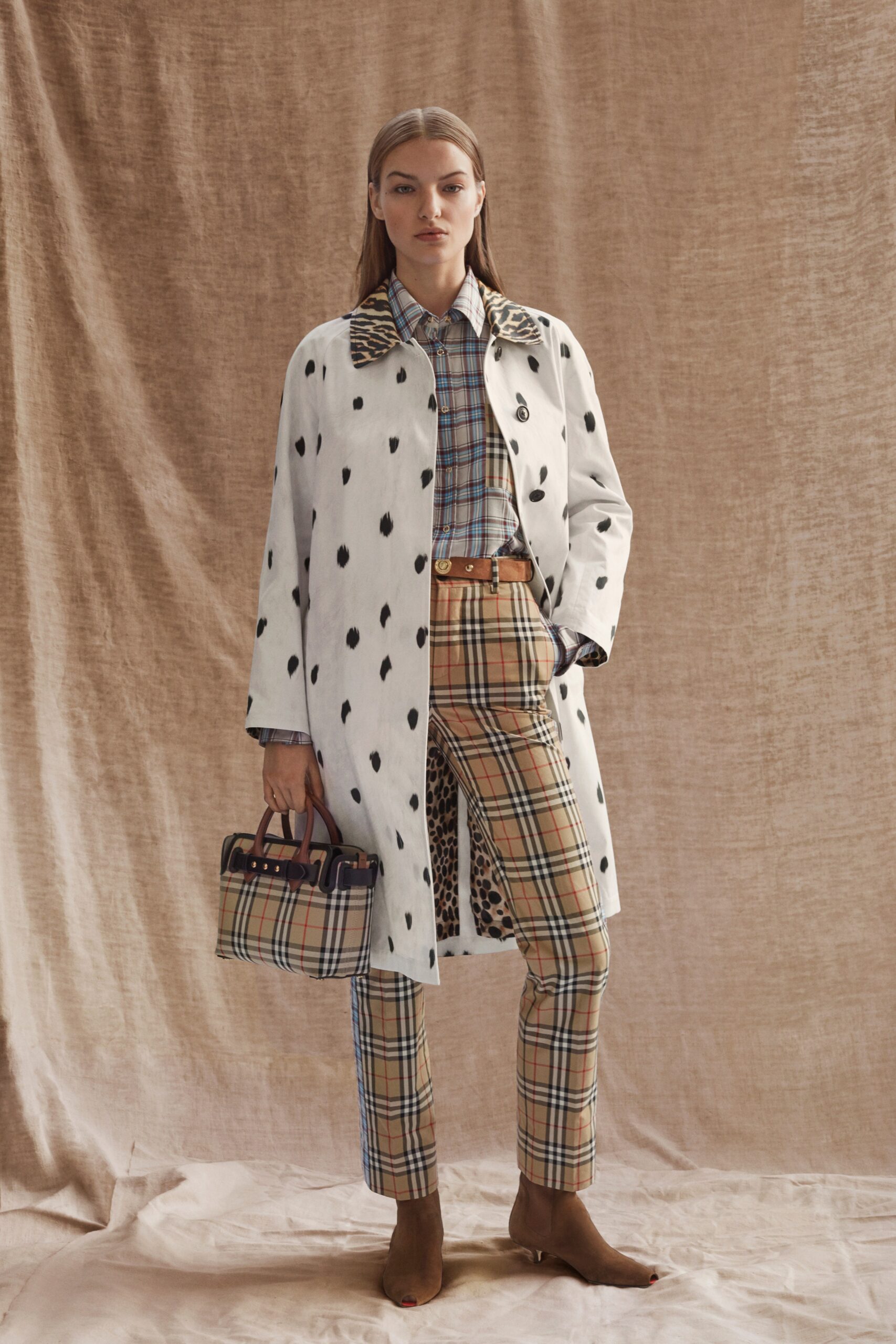 Burberry F/W 19 Look 208