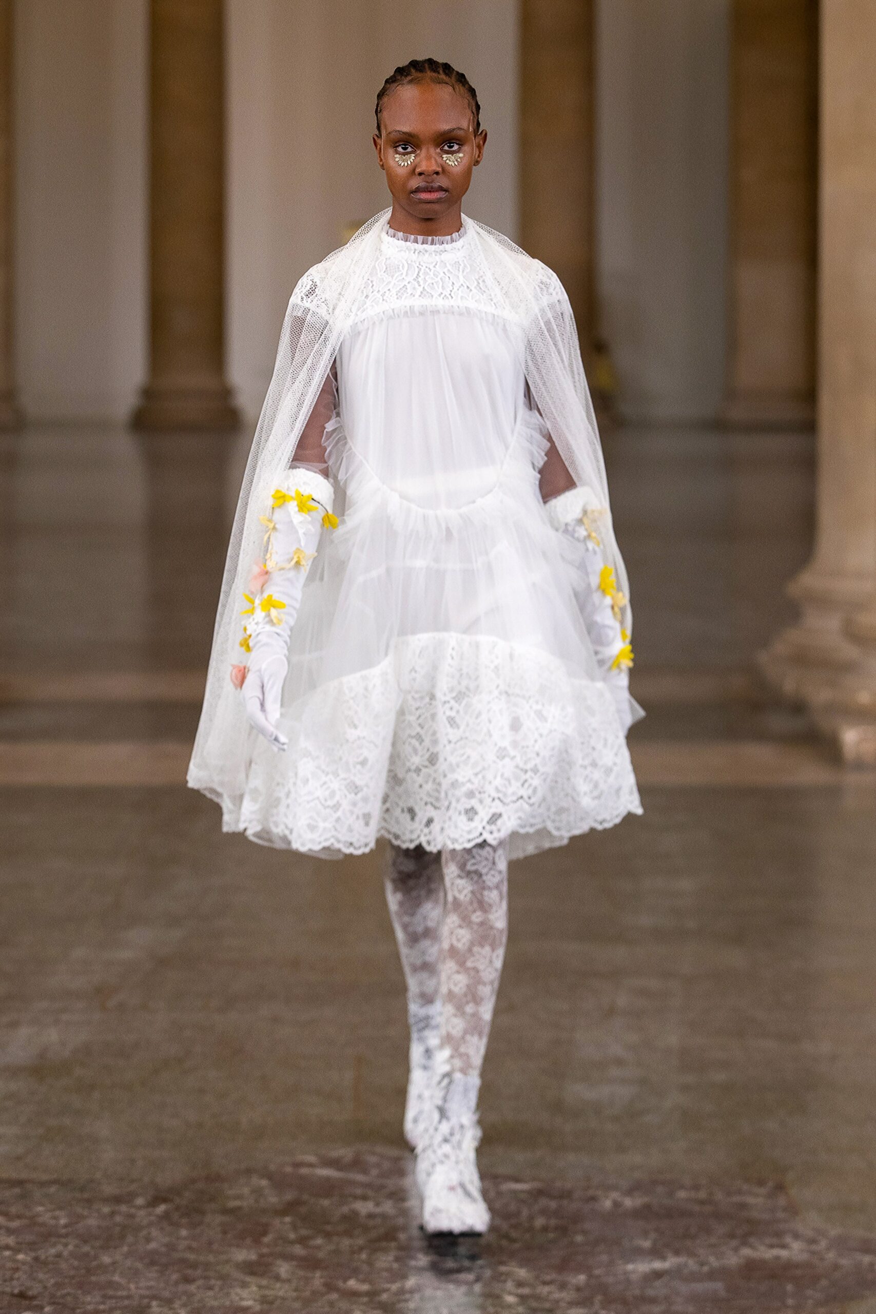 Bora Aksu F/W 21 Look 200
