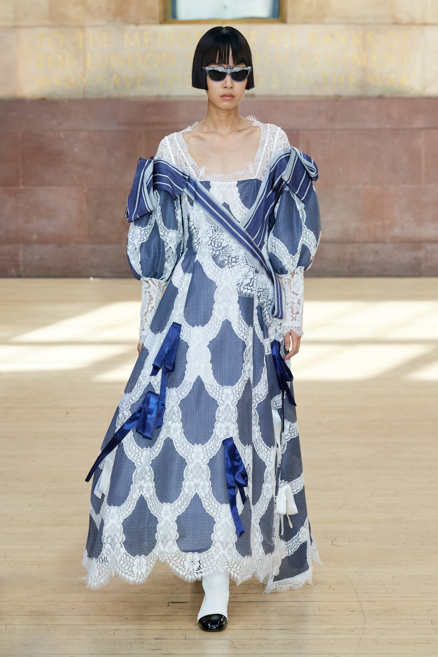 Bora Aksu S/S 23 Look 209