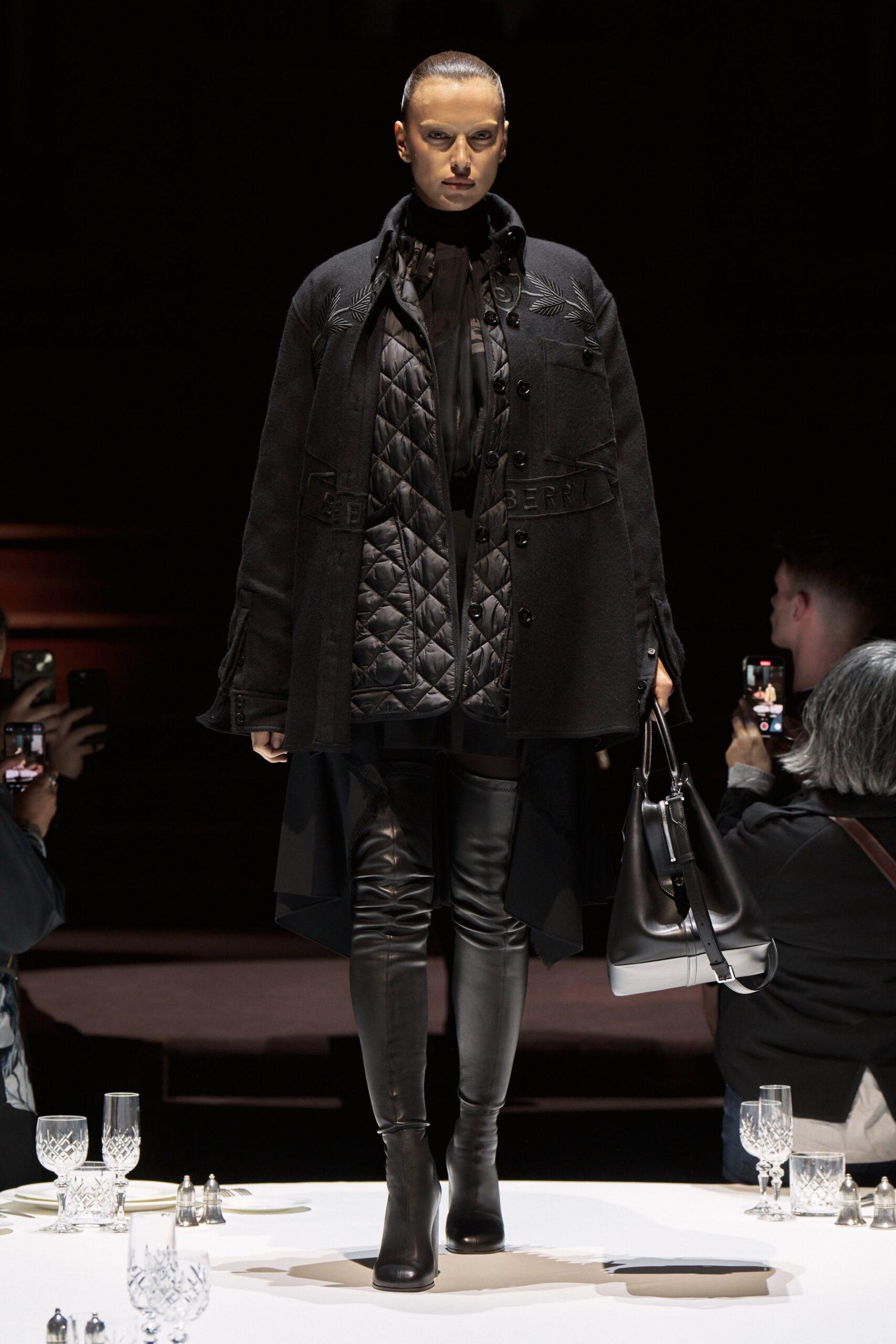 Burberry F/W 22 Look 271