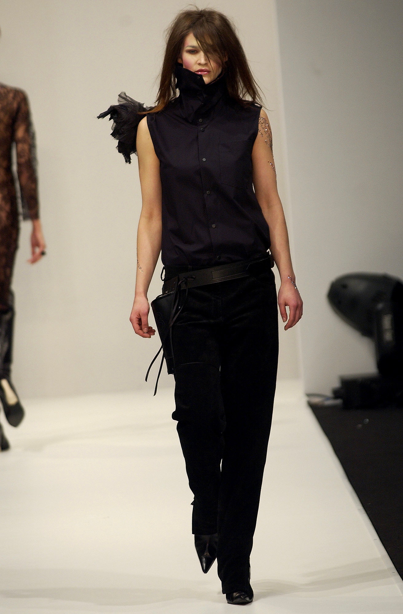 black sleeveless high-neck shirt