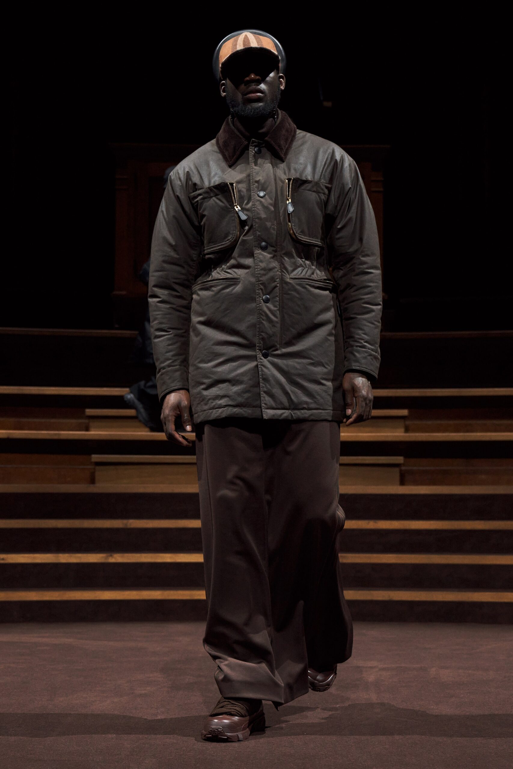 Burberry F/W 22 Menswear Look 284
