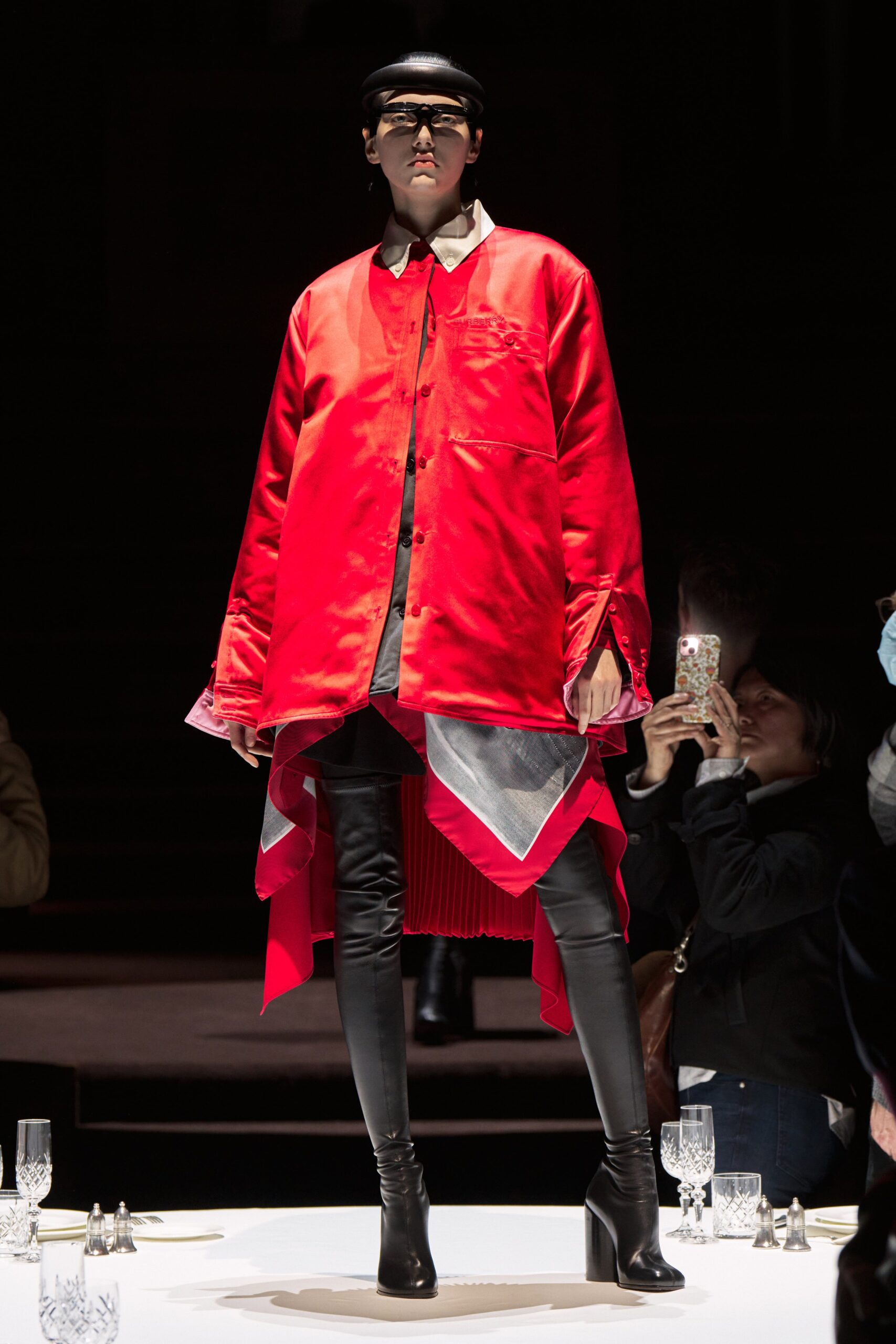 Burberry F/W 22 Look 315