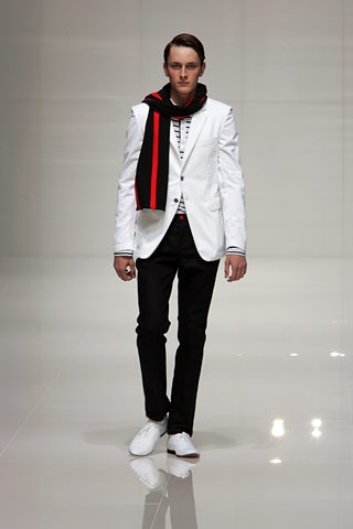 Burberry S/S 05 Menswear Look 125