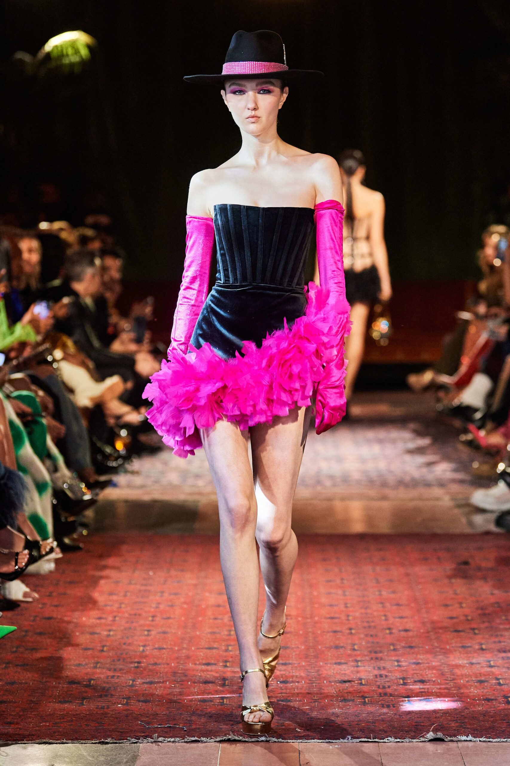 Bronx and Banco F/W 22 Look 309