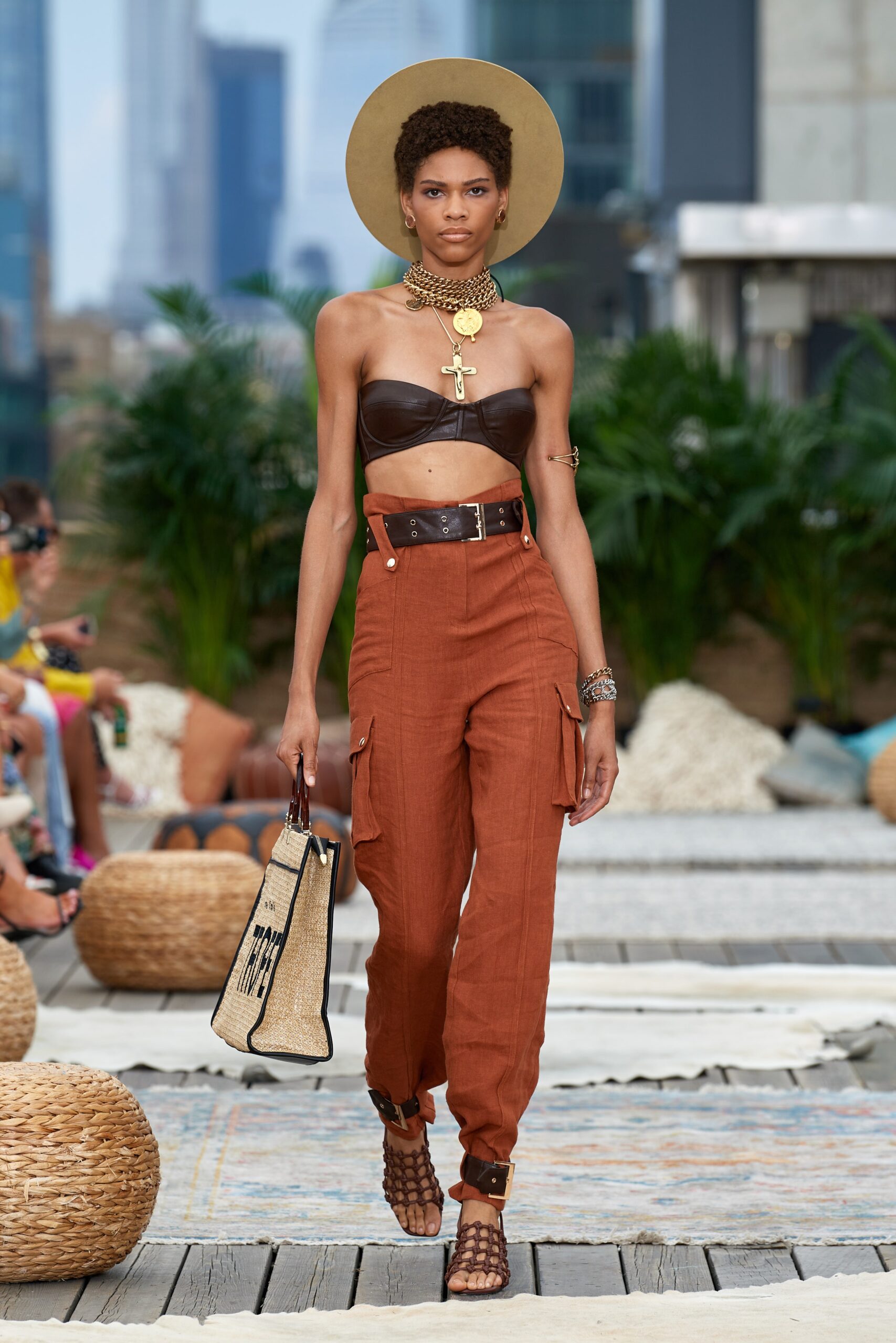 Bronx and Banco S/S 22 Look 308