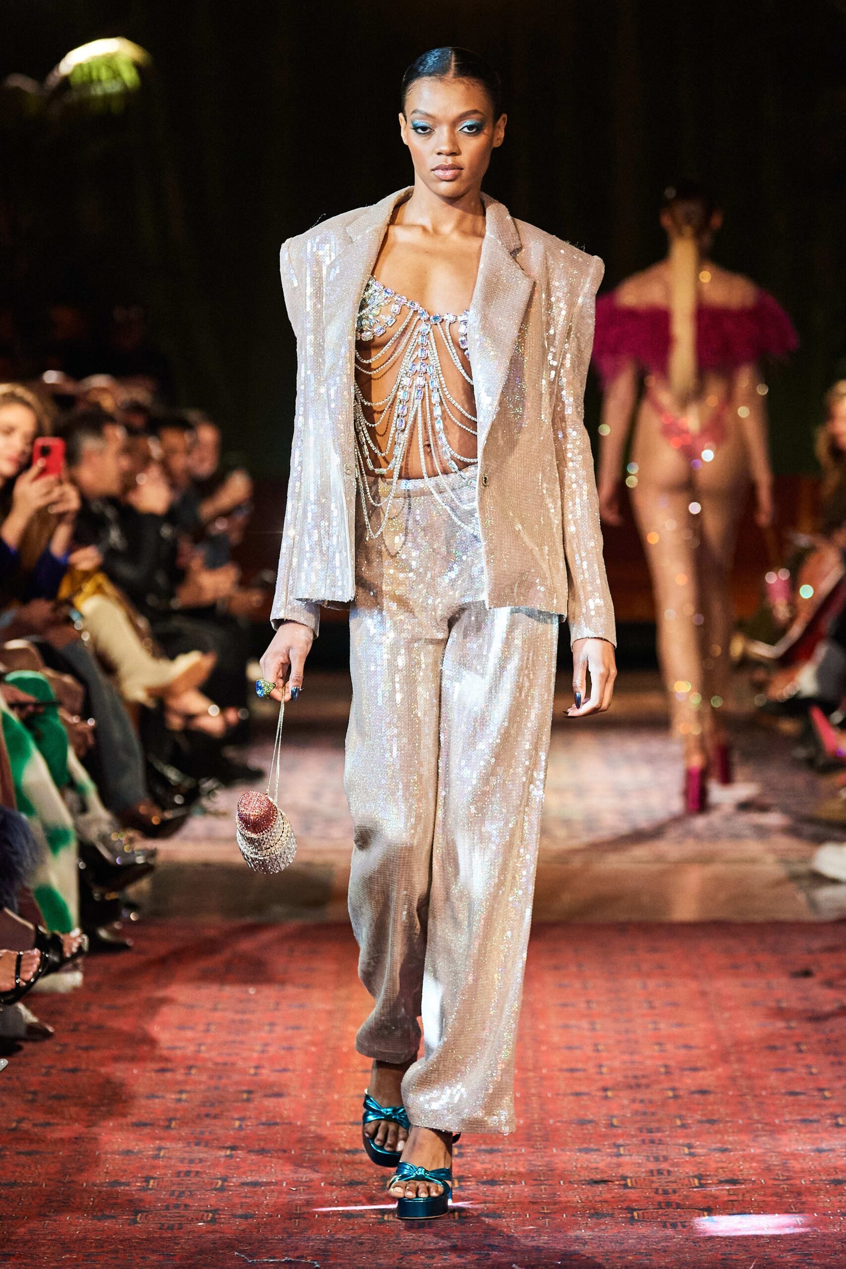 Bronx and Banco F/W 22 Look 346