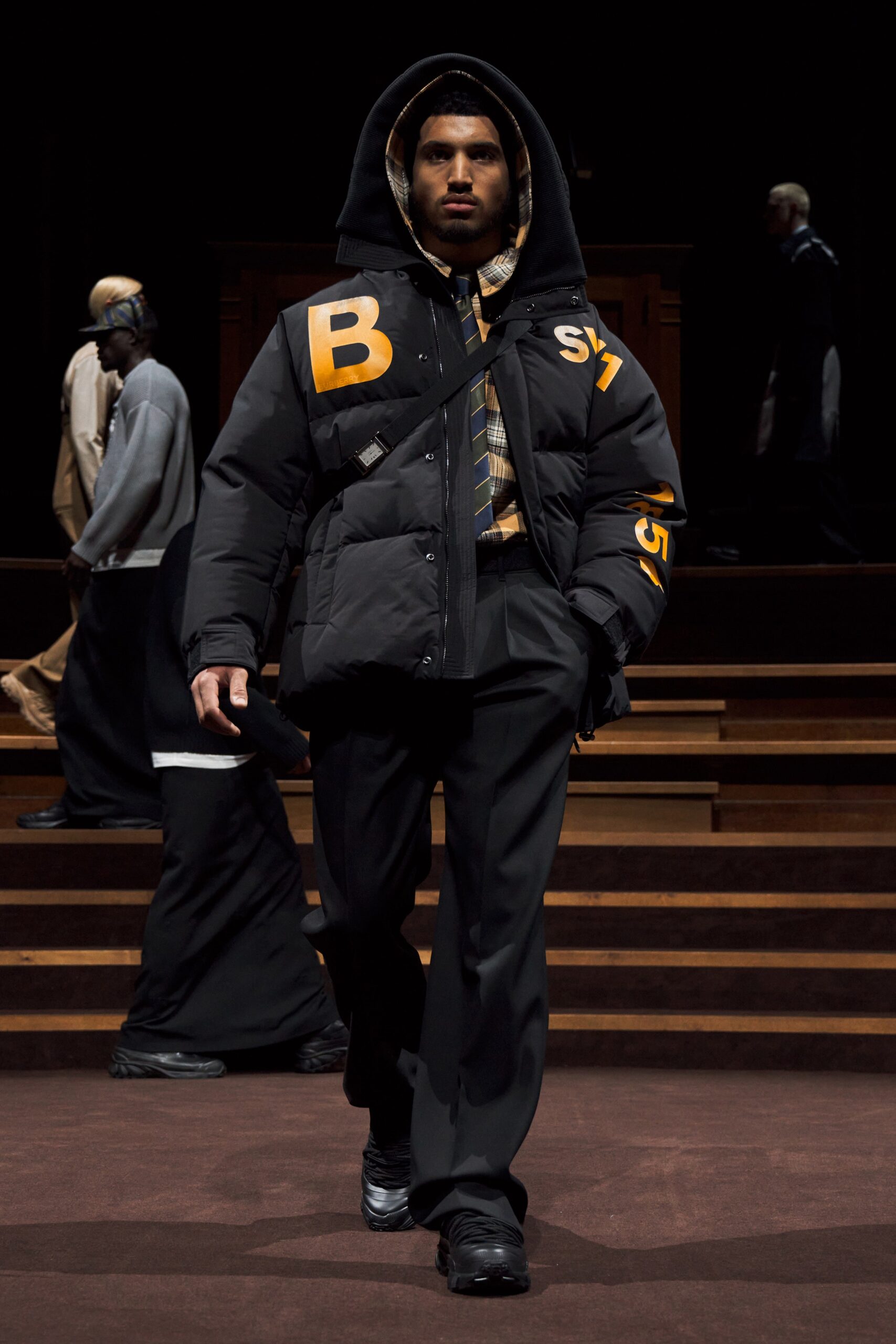 Burberry F/W 22 Menswear Look 362