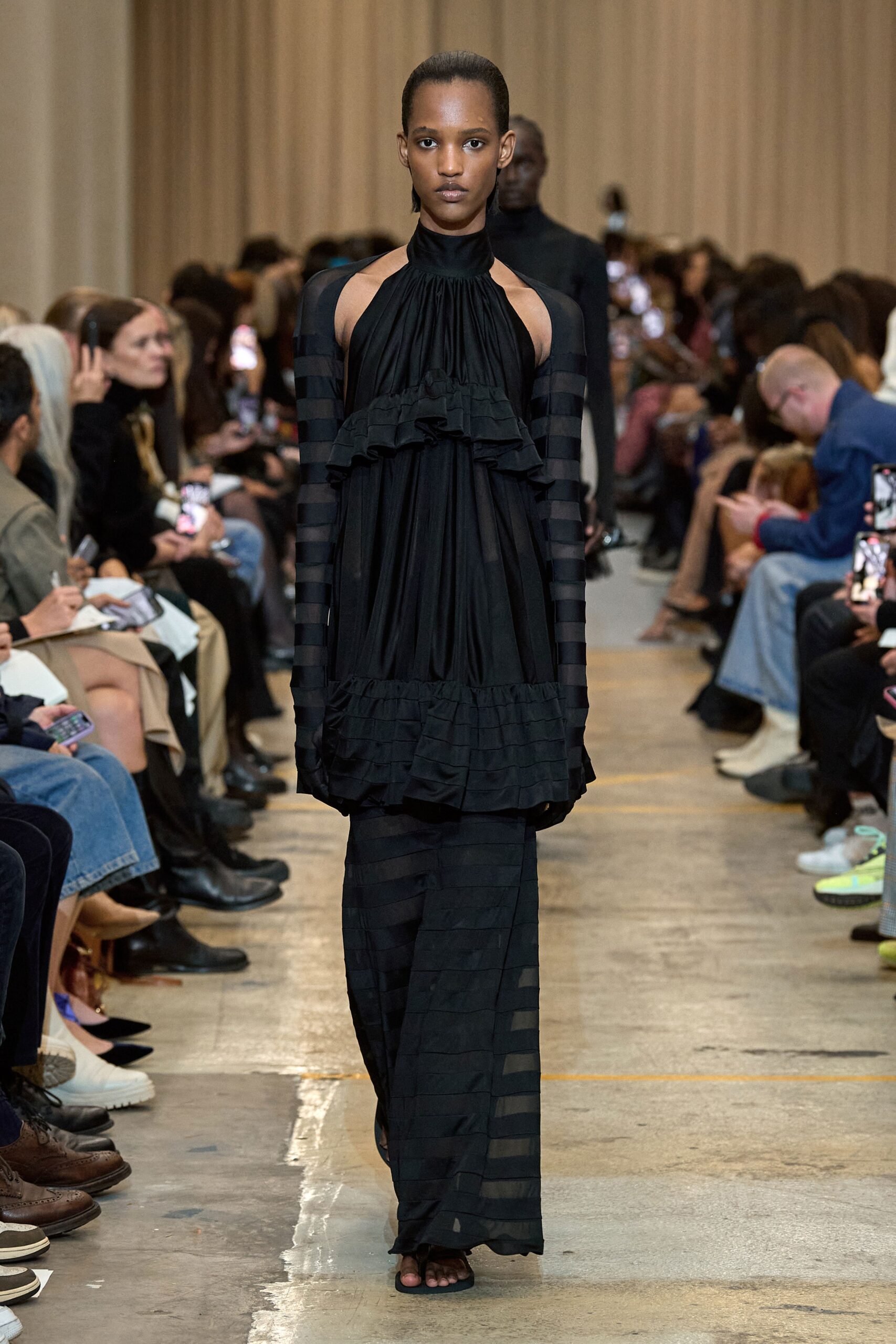 Burberry S/S 23 Look 290