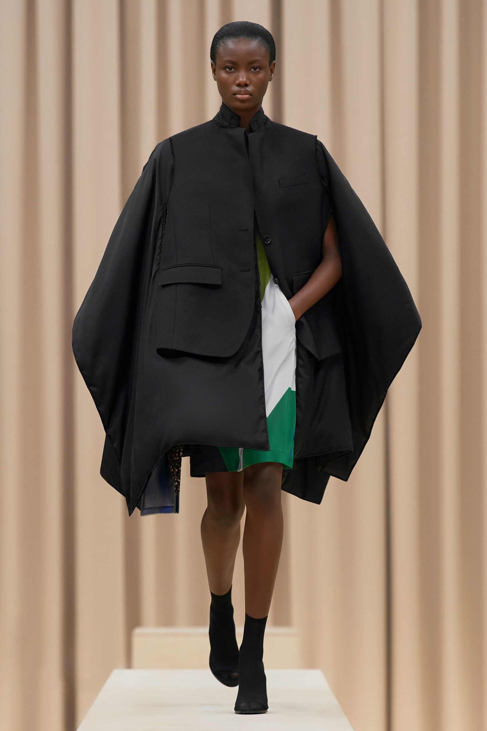 Burberry F/W 21 Look 392