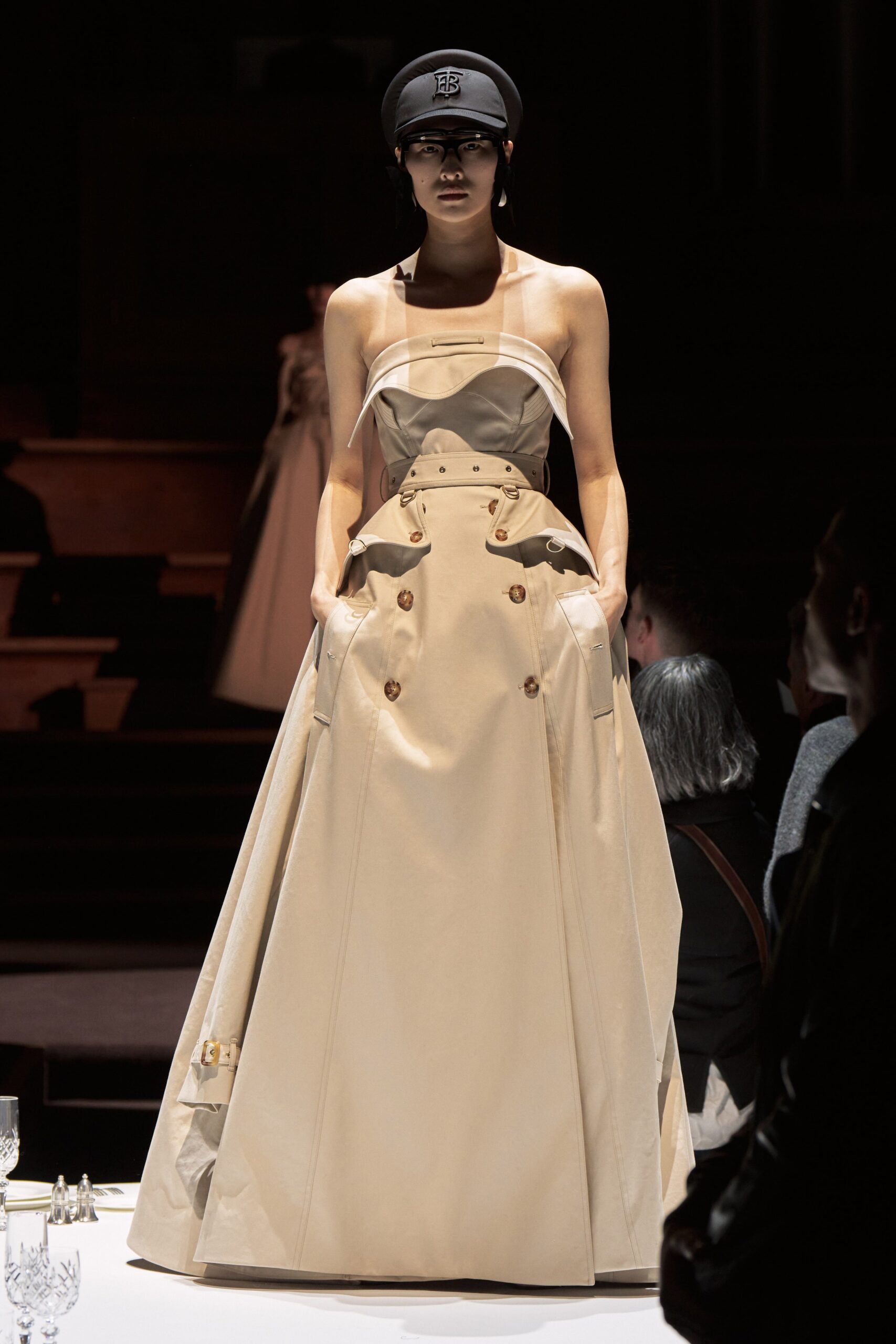 Burberry F/W 22 Look 416