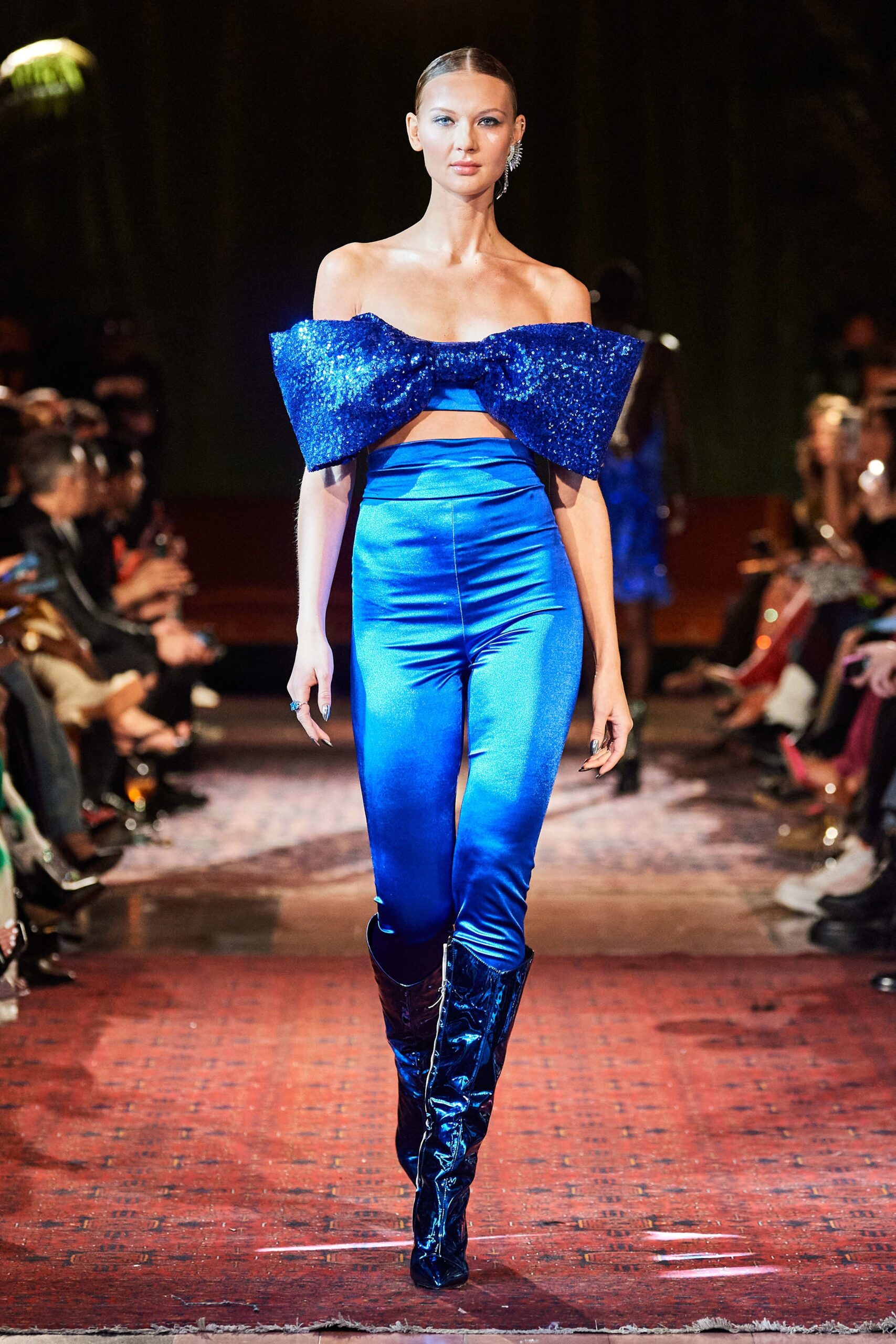 Bronx and Banco F/W 22 Look 390