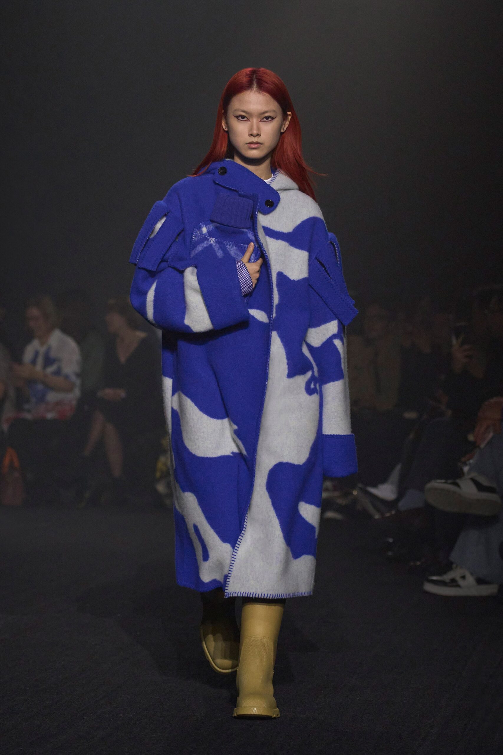Burberry F/W 23 Look 356