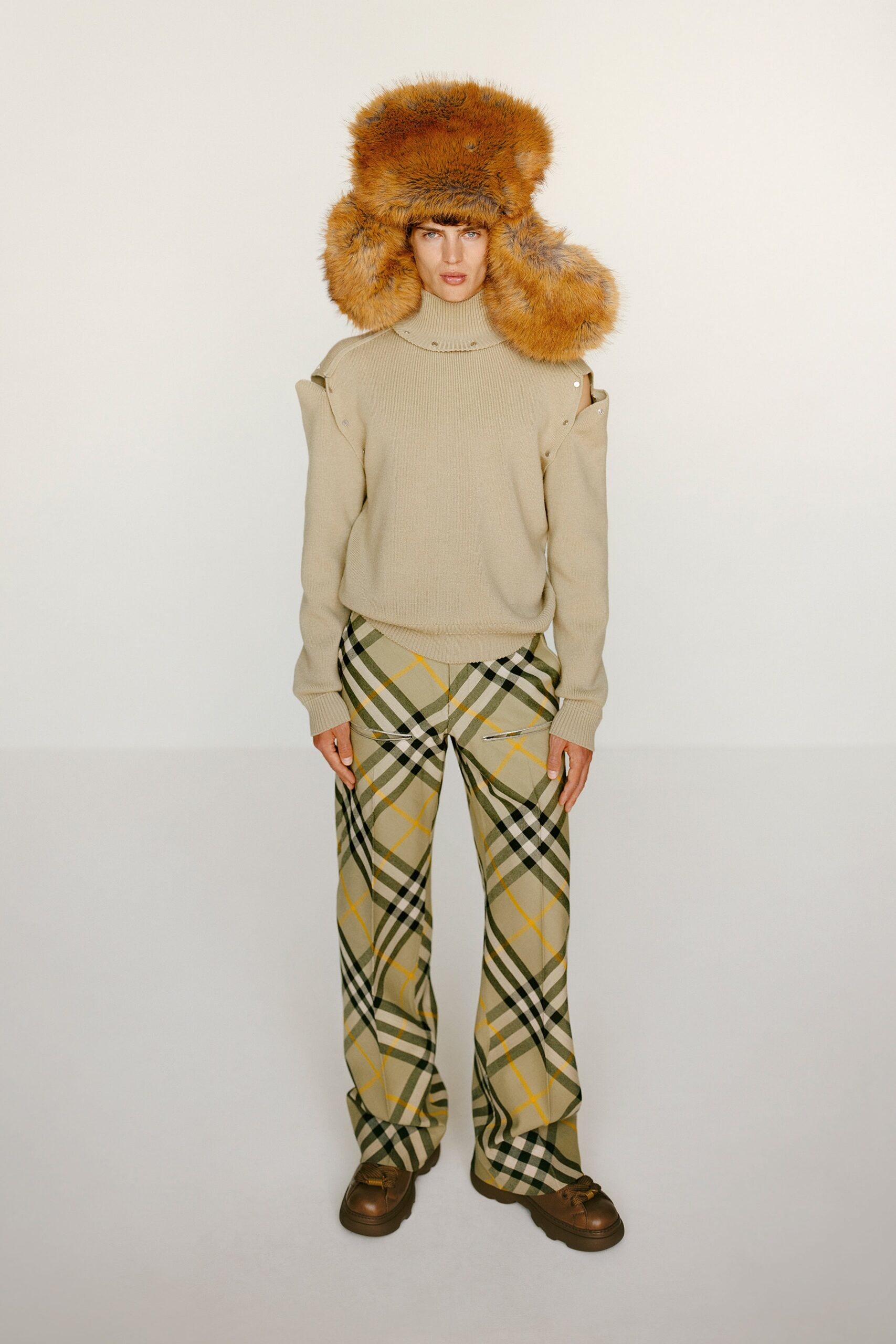 Burberry Resort 24 Look 342