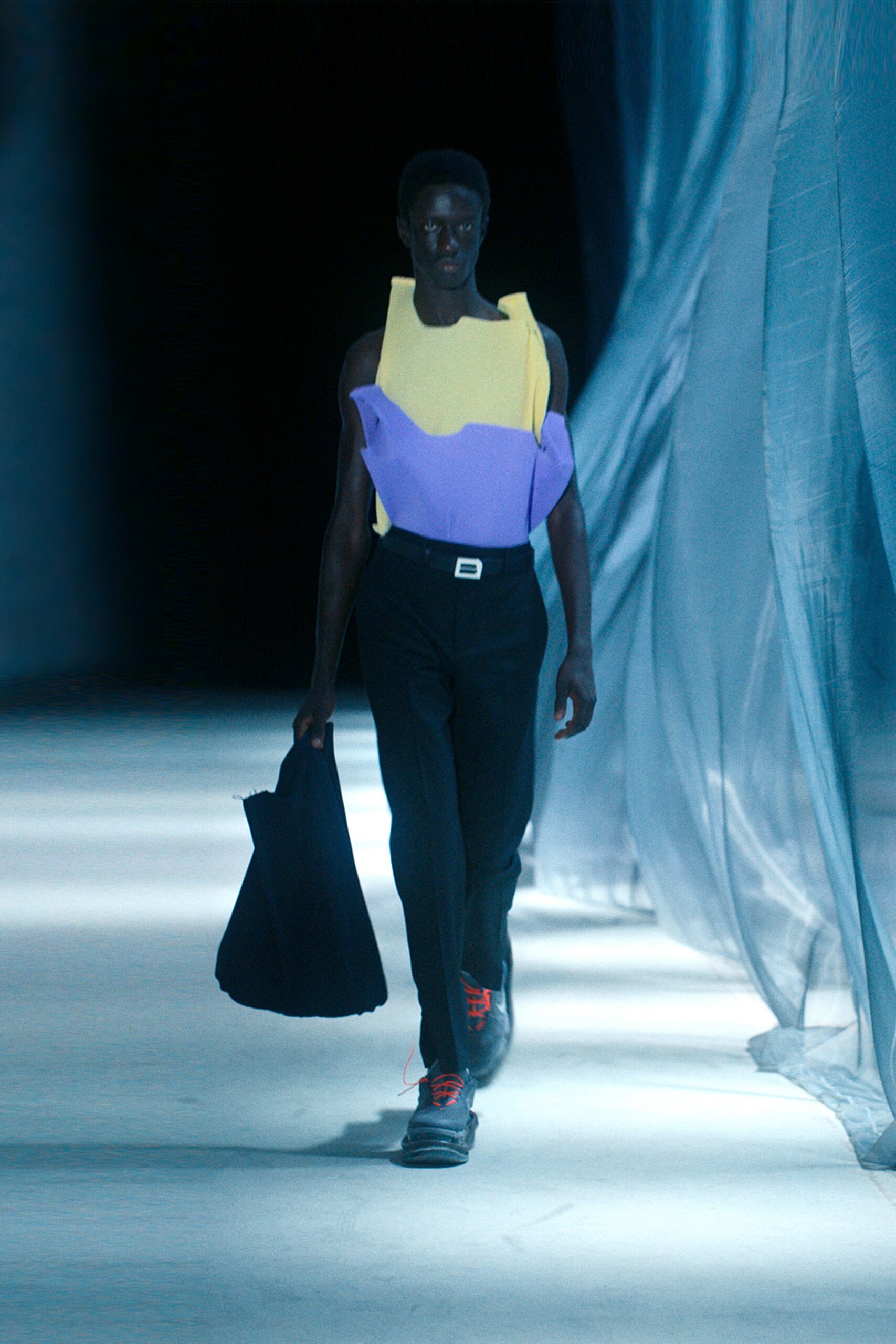 Botter S/S 22 Look 383