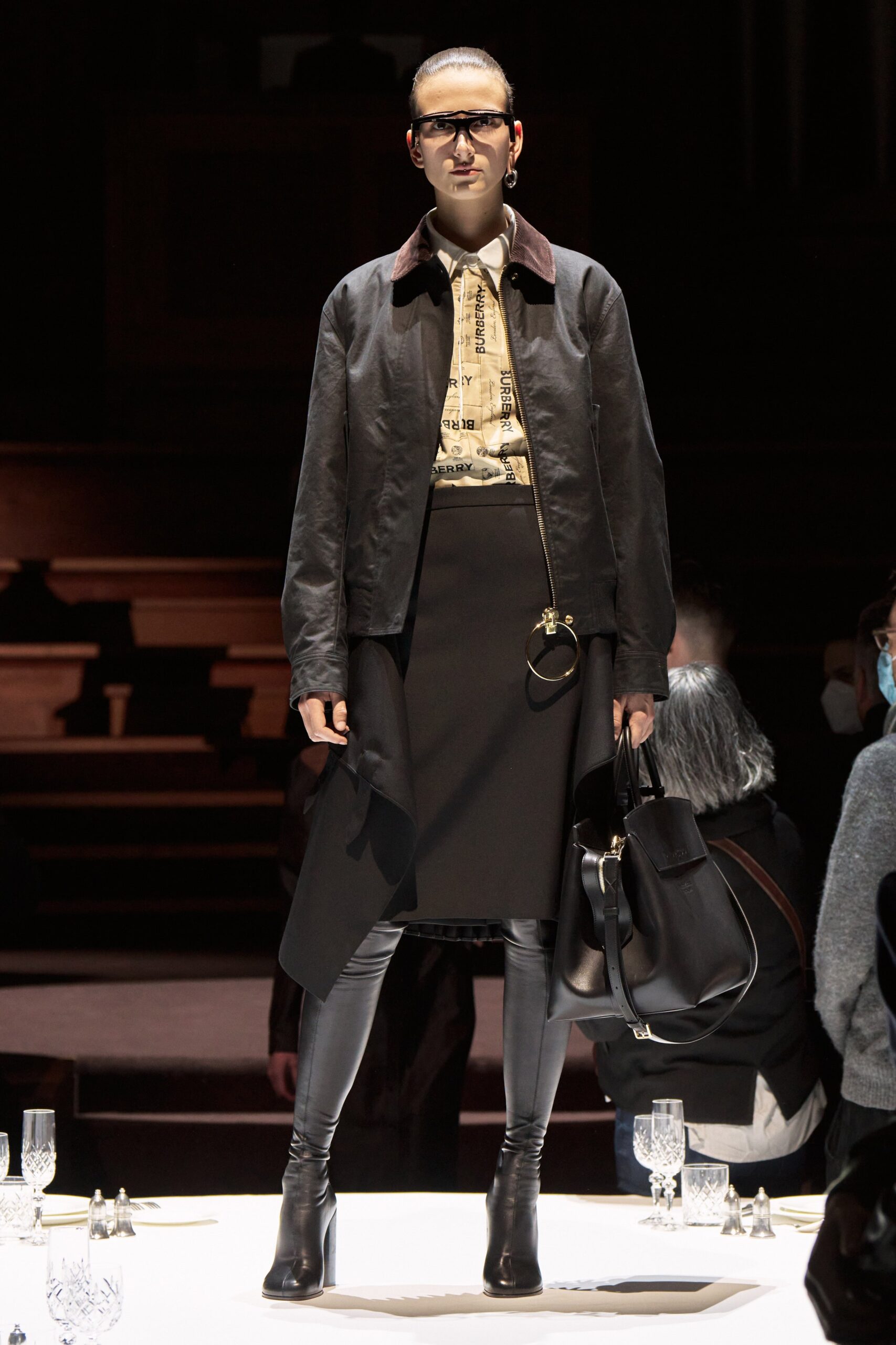 Burberry F/W 22 Look 456