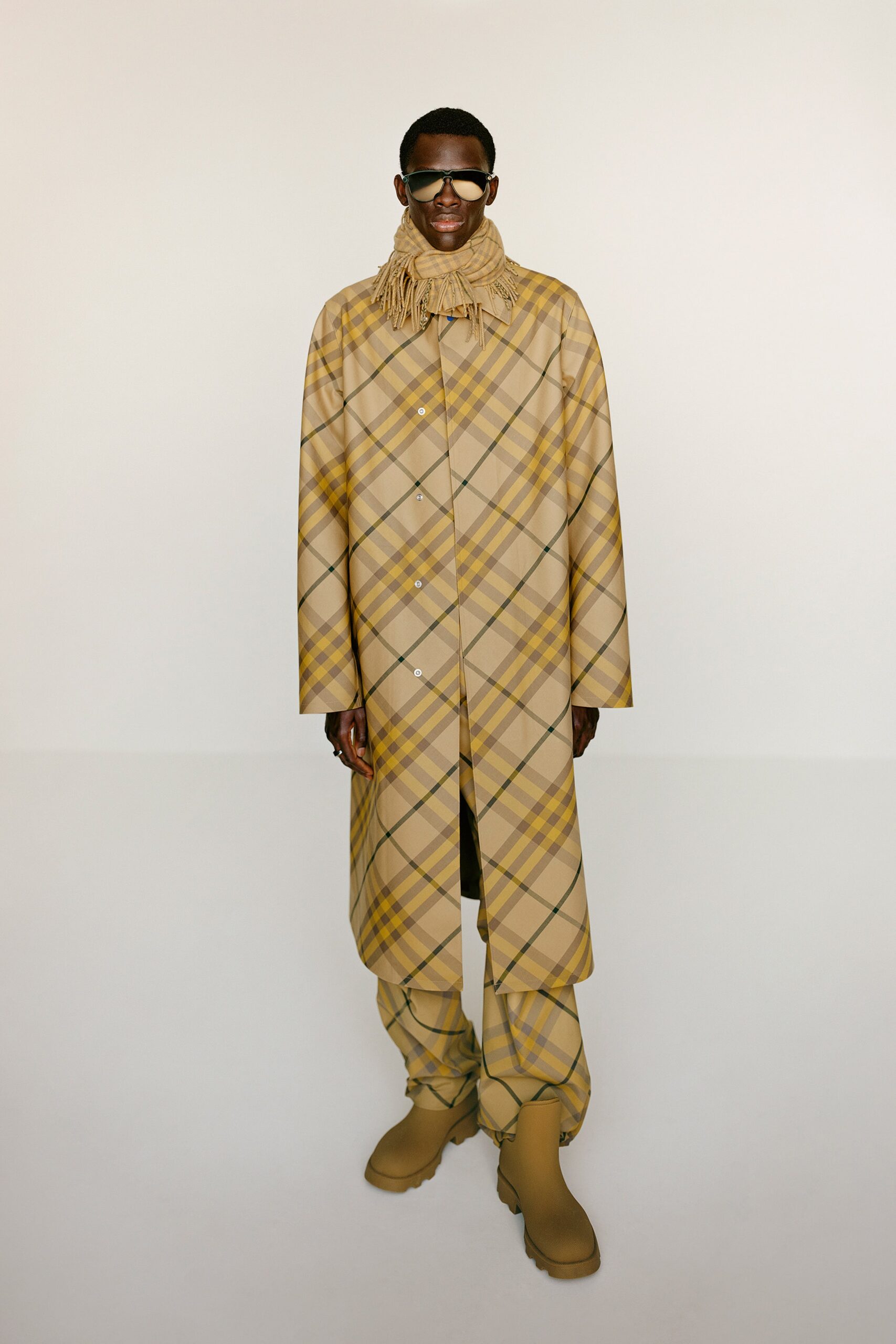 Burberry Resort 24 Look 358
