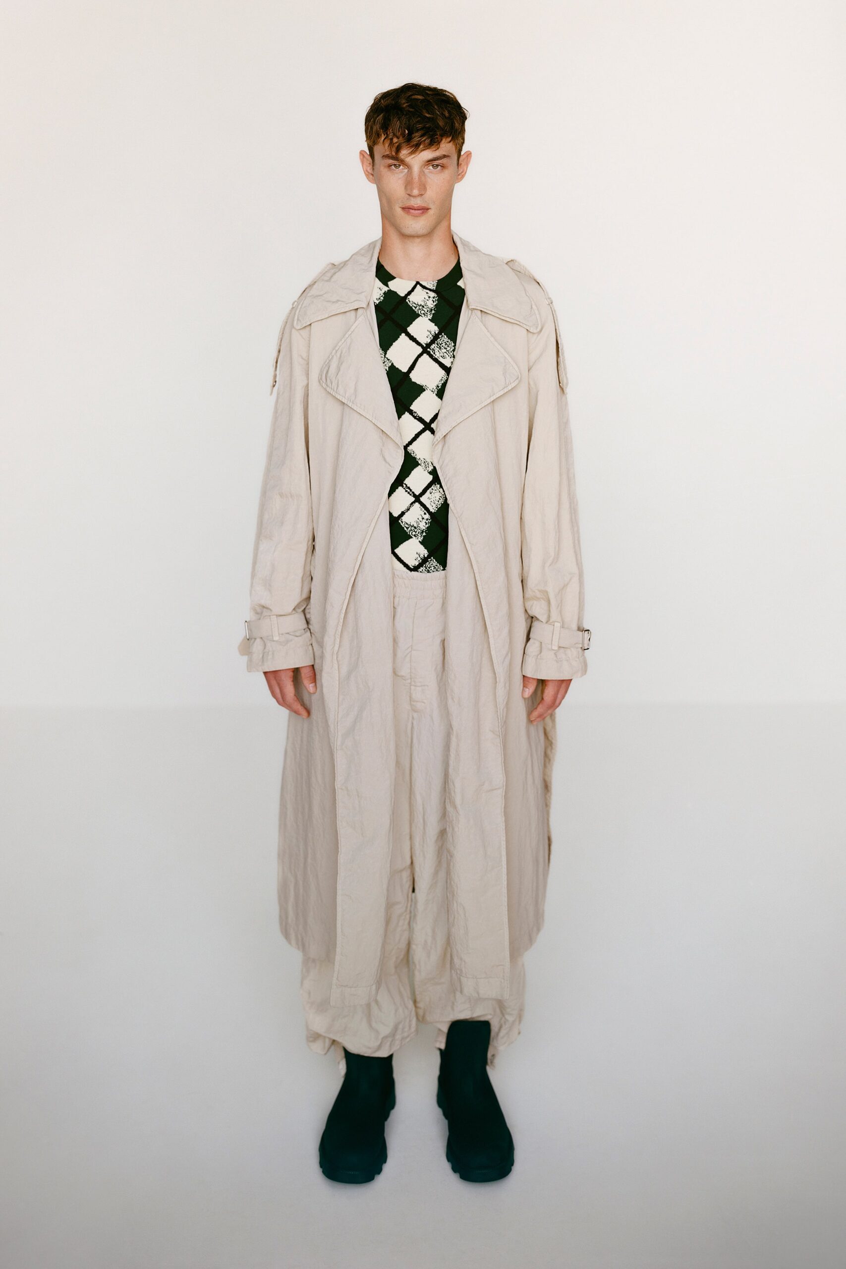 Burberry Resort 24 Look 375