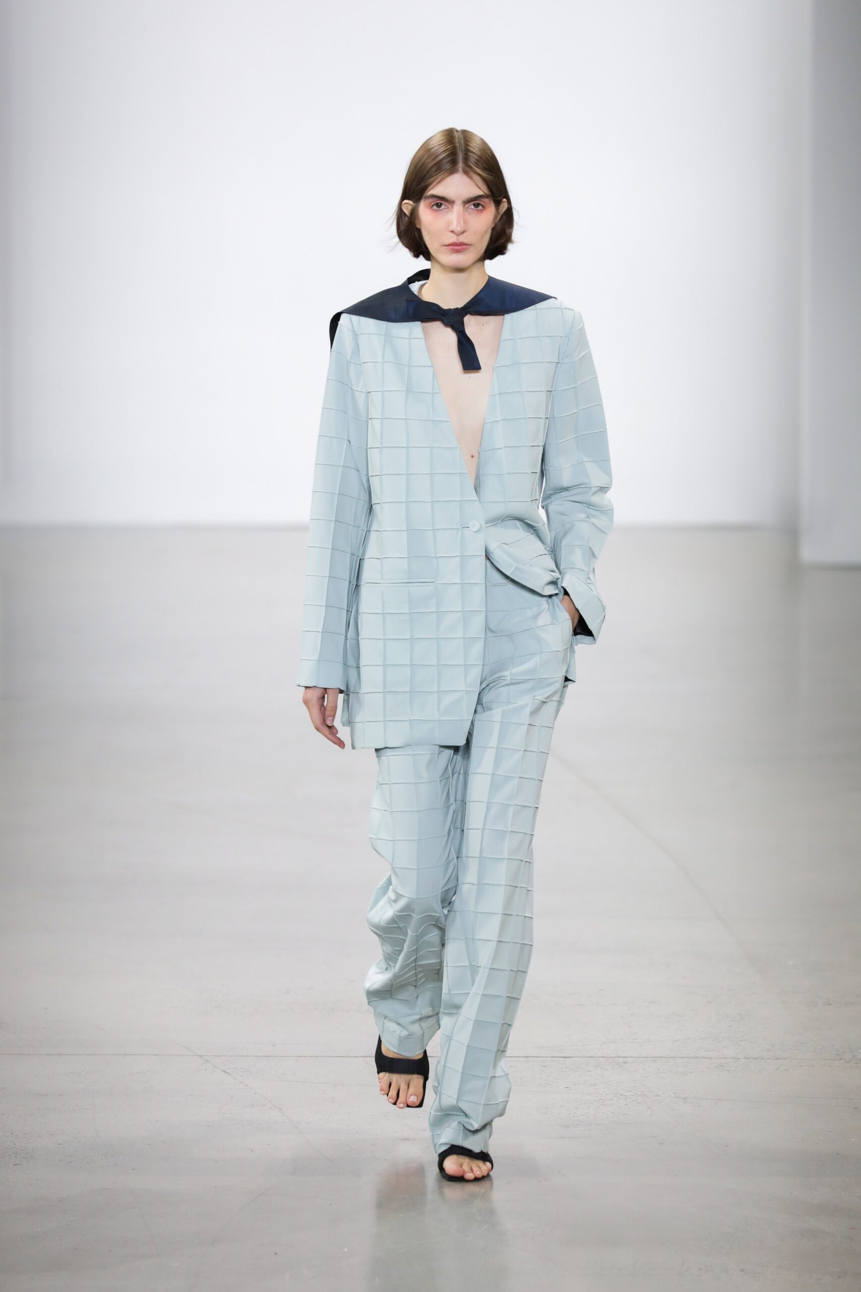 Bevza S/S 22 Look 351