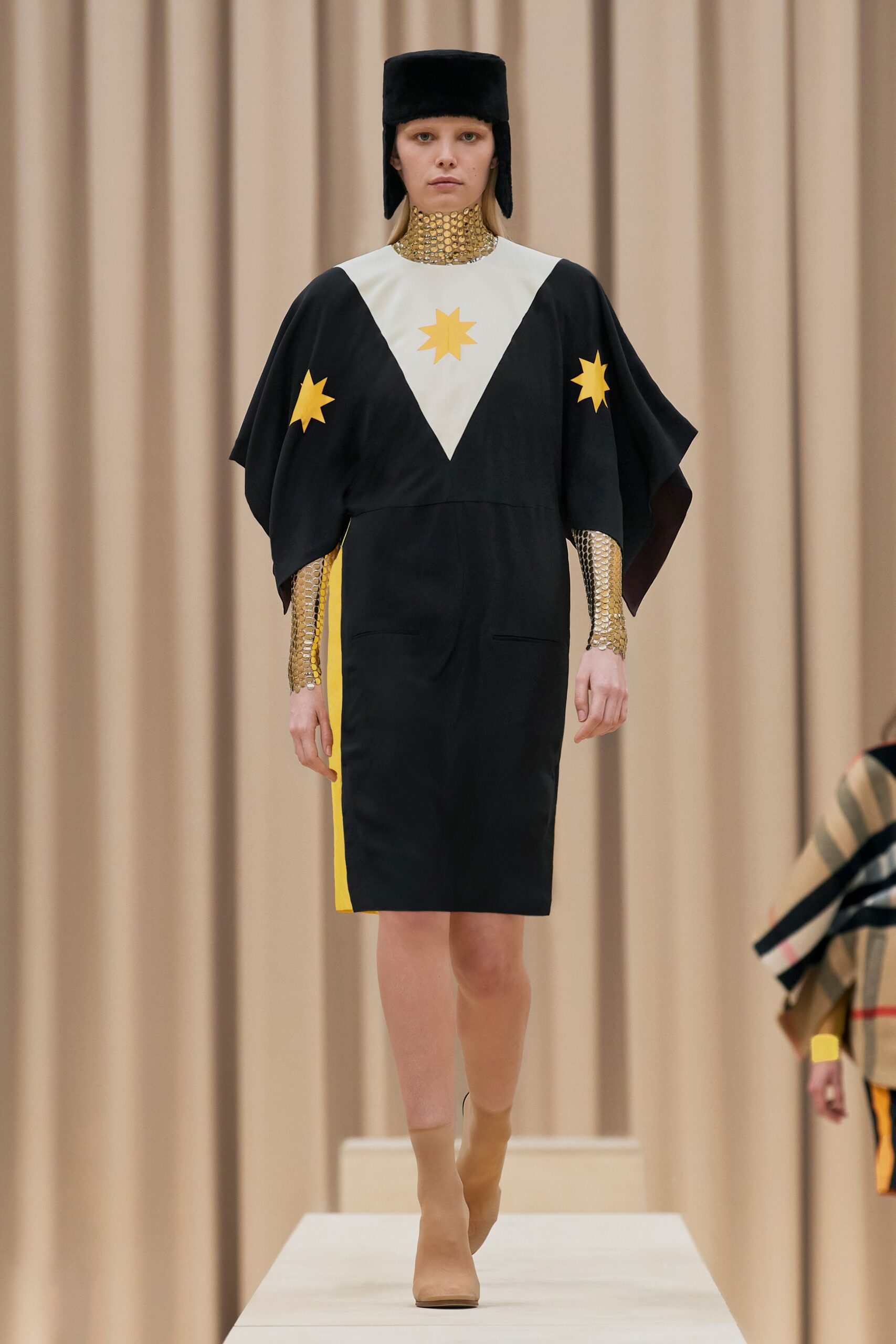 Burberry F/W 21 Look 458