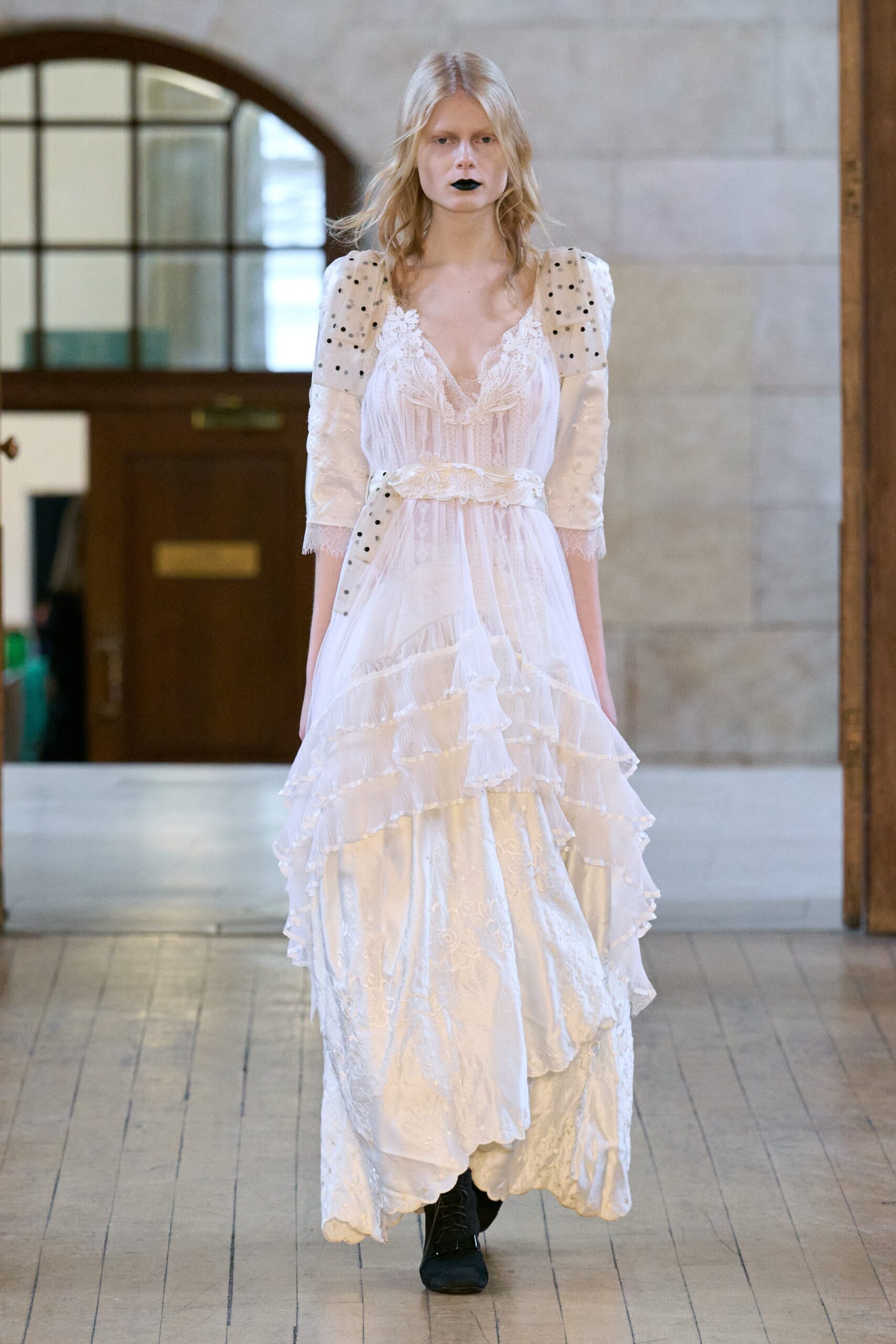 Bora Aksu F/W 23 Look 394