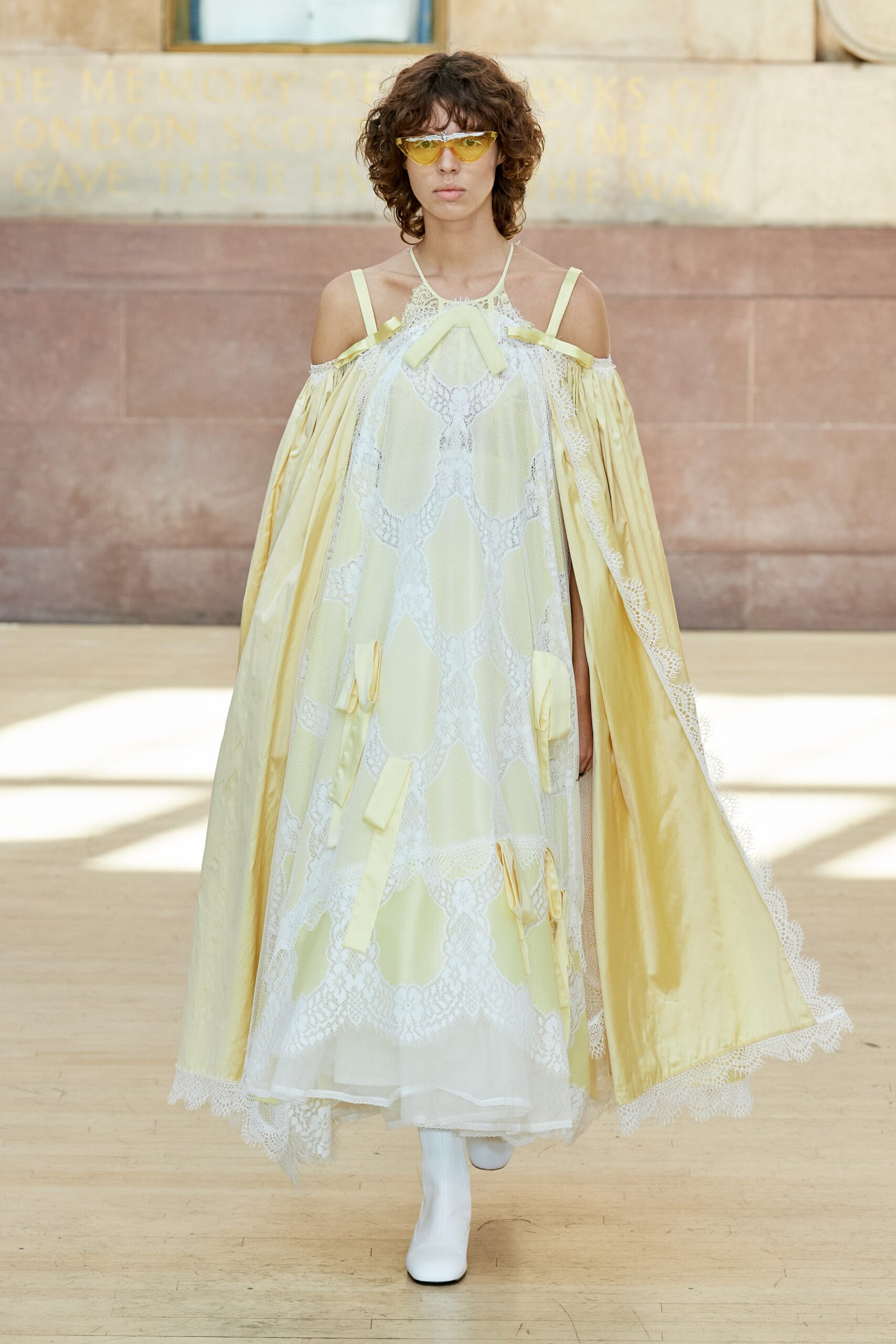 Bora Aksu S/S 23 Look 382