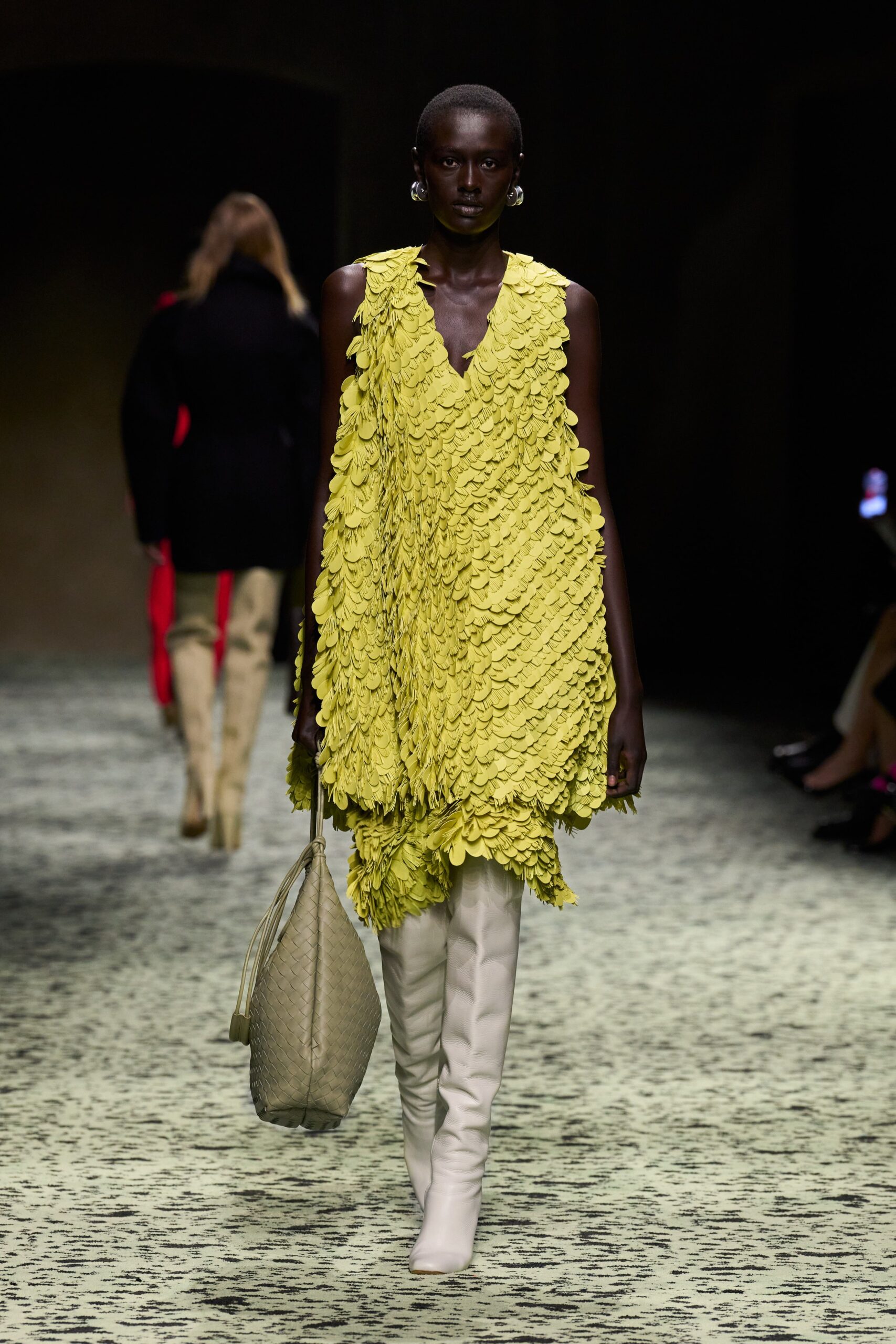 Bottega Veneta F/W 23 Look 433