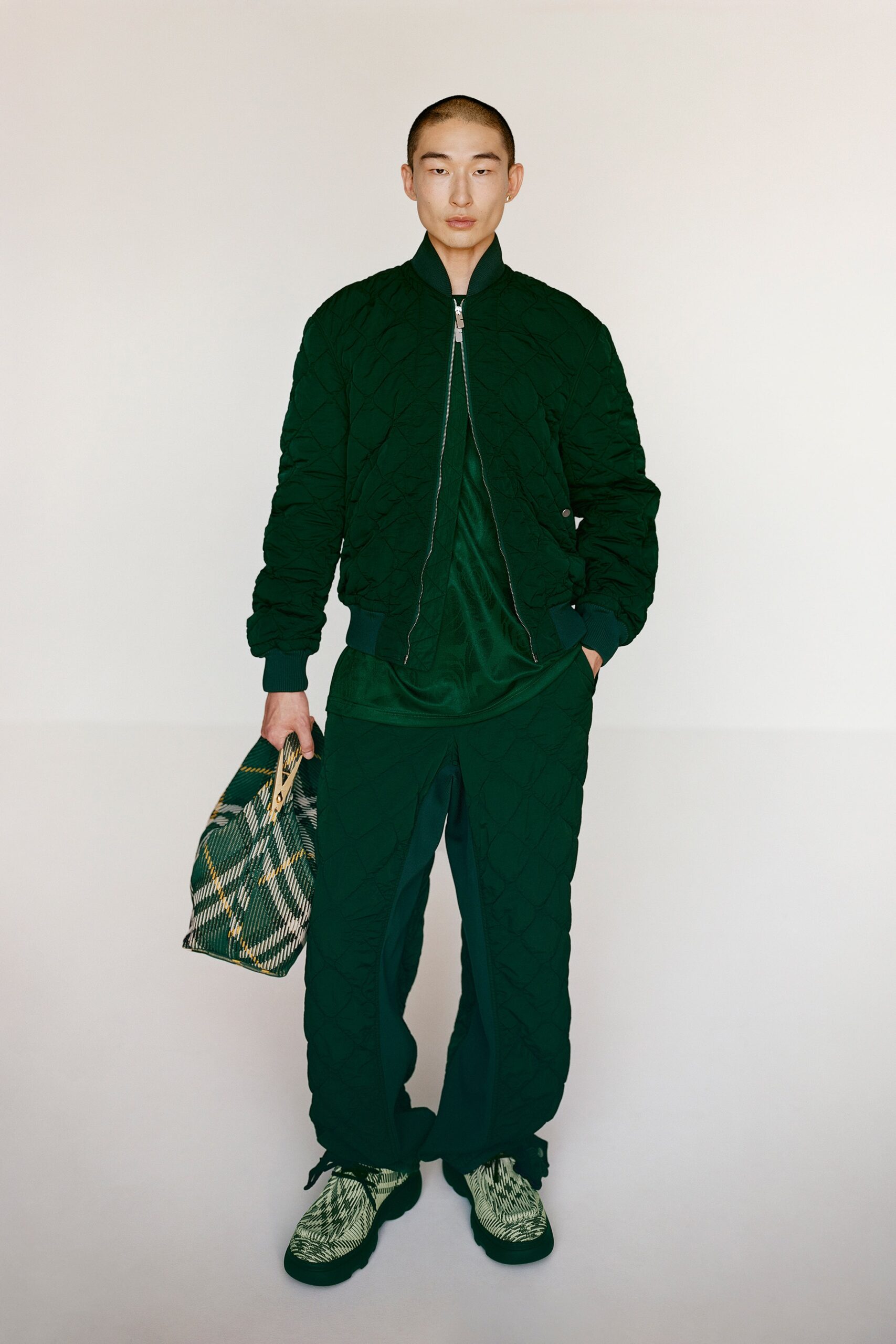 Burberry Resort 24 Look 394