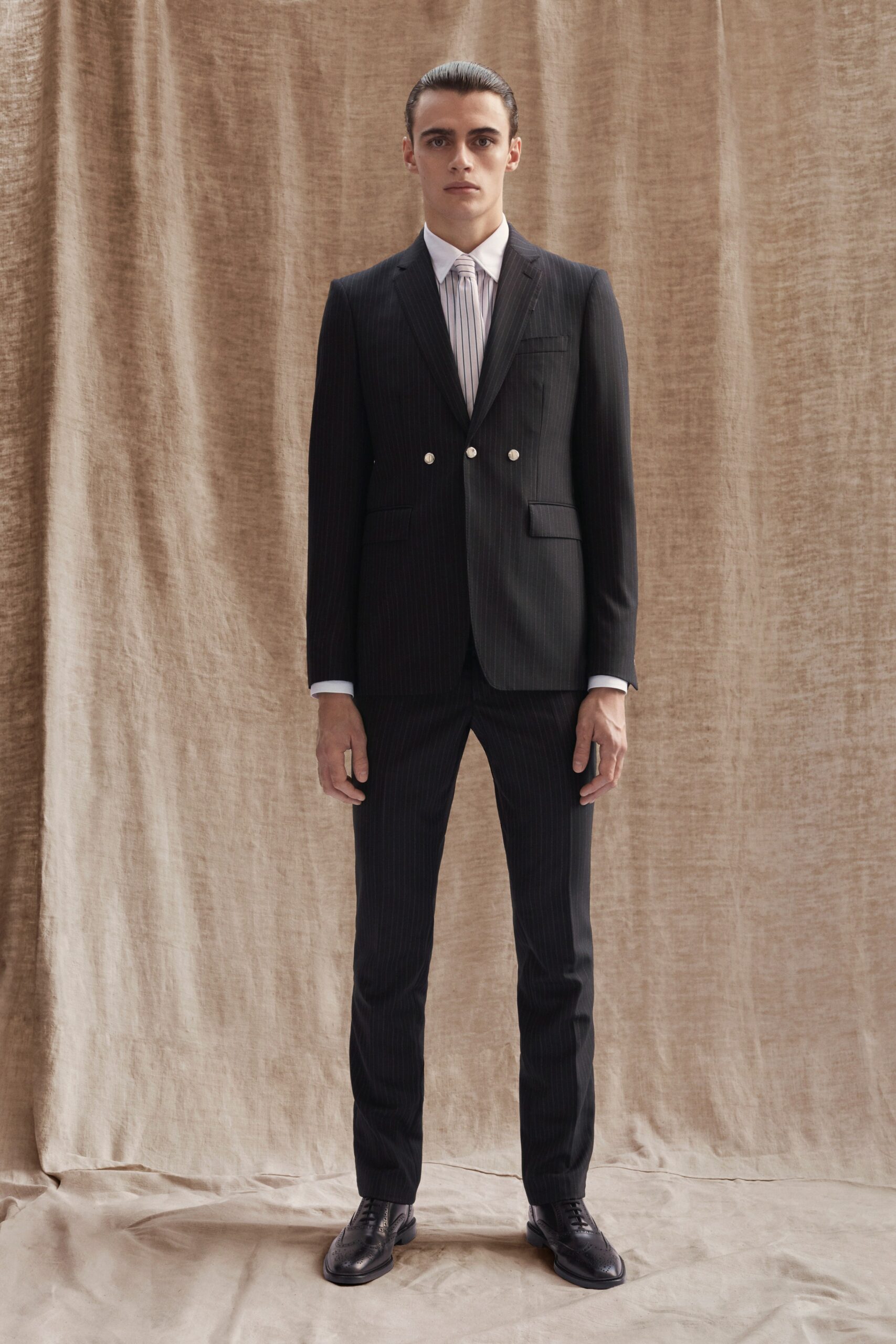 Burberry F/W 19 Look 459
