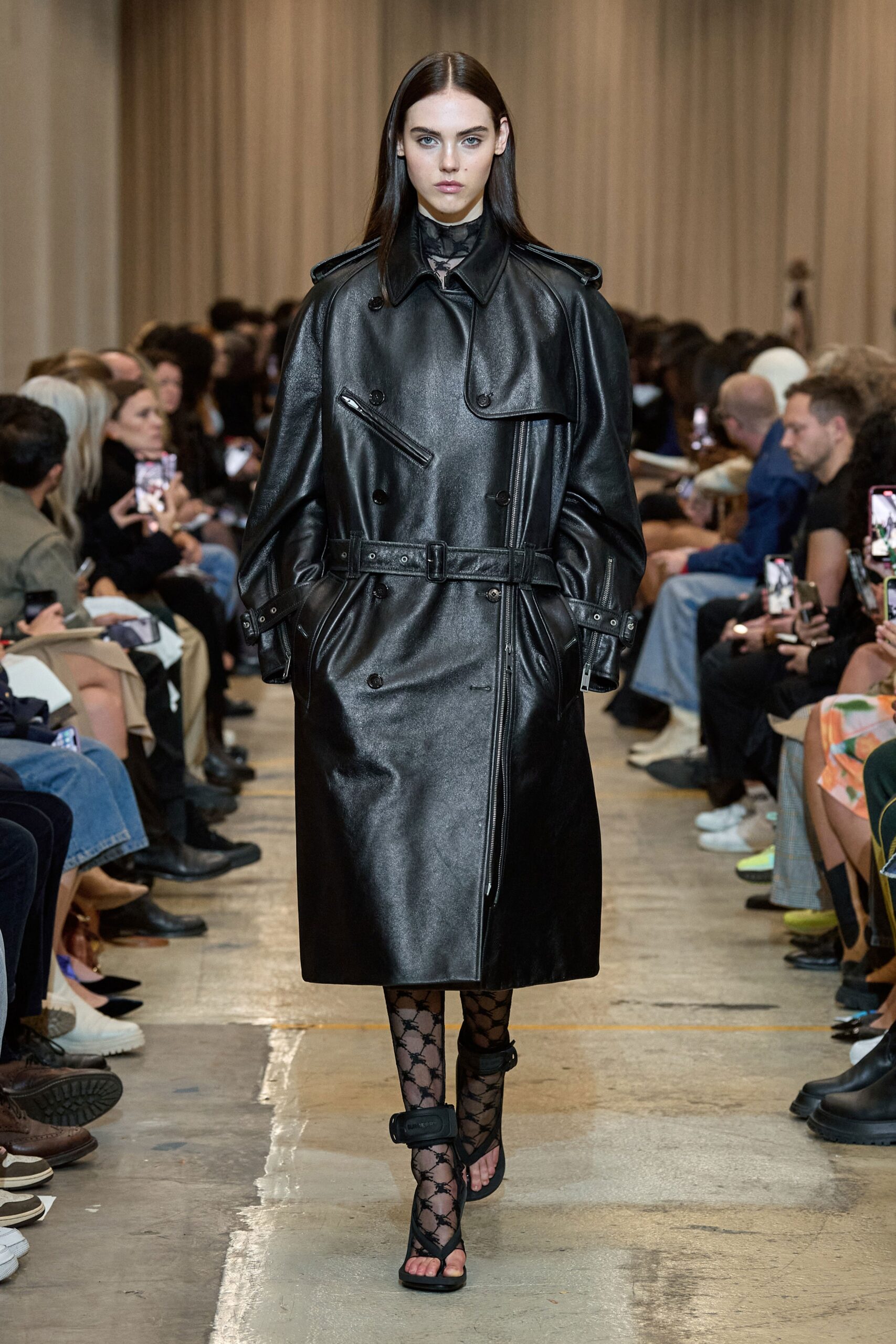 Burberry S/S 23 Look 410