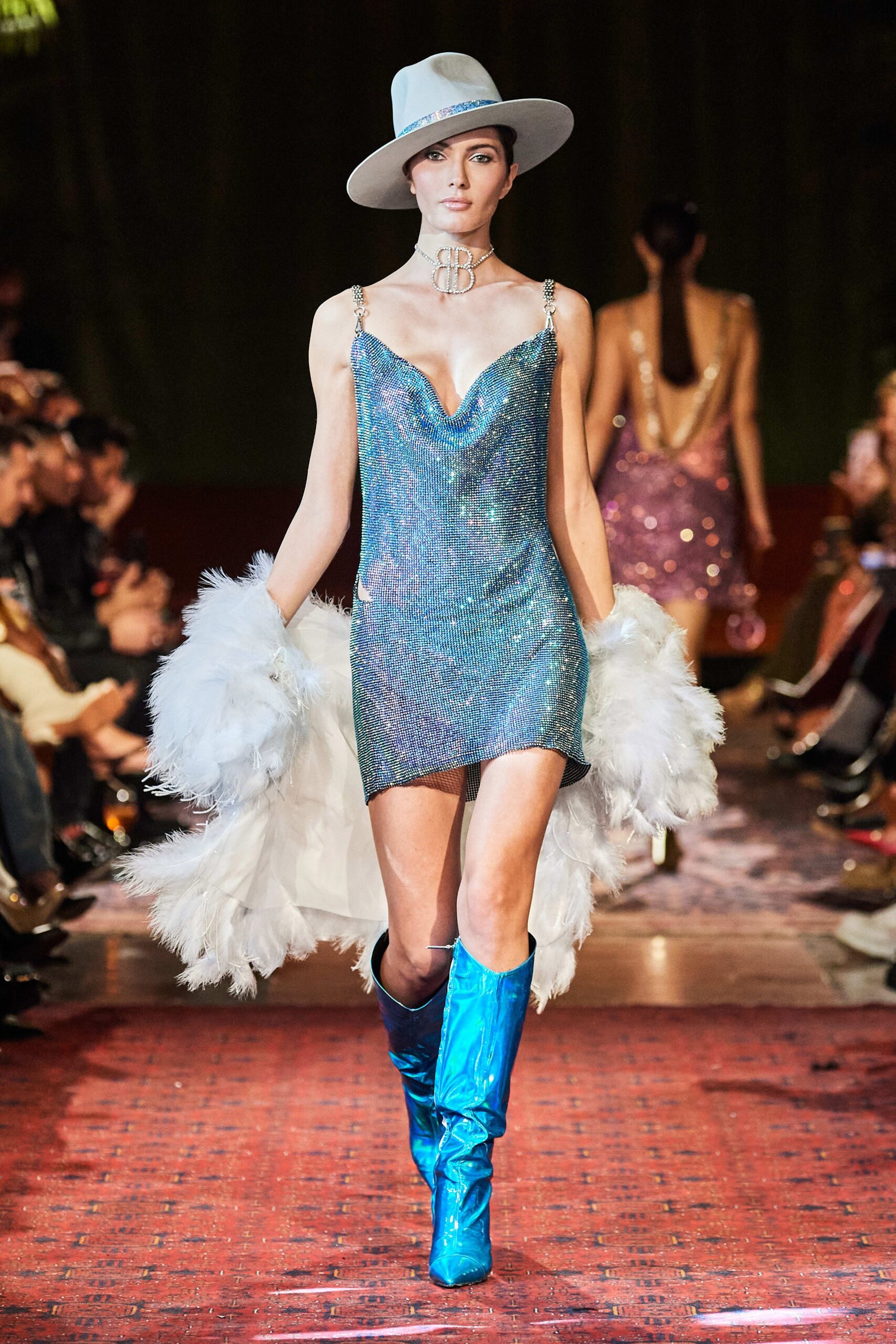Bronx and Banco F/W 22 Look 495